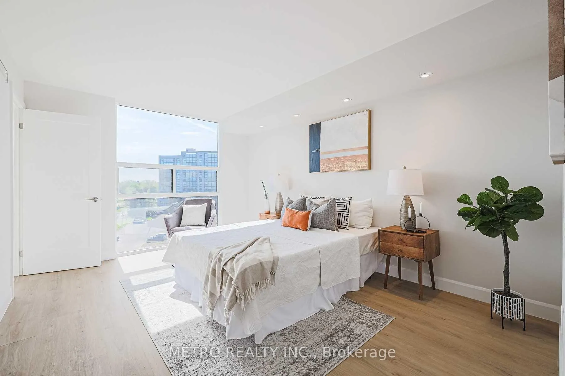 Photo 19 of Unit 706, 30 Harding Boulevard, Richmond Hill, Harding — HOMEH