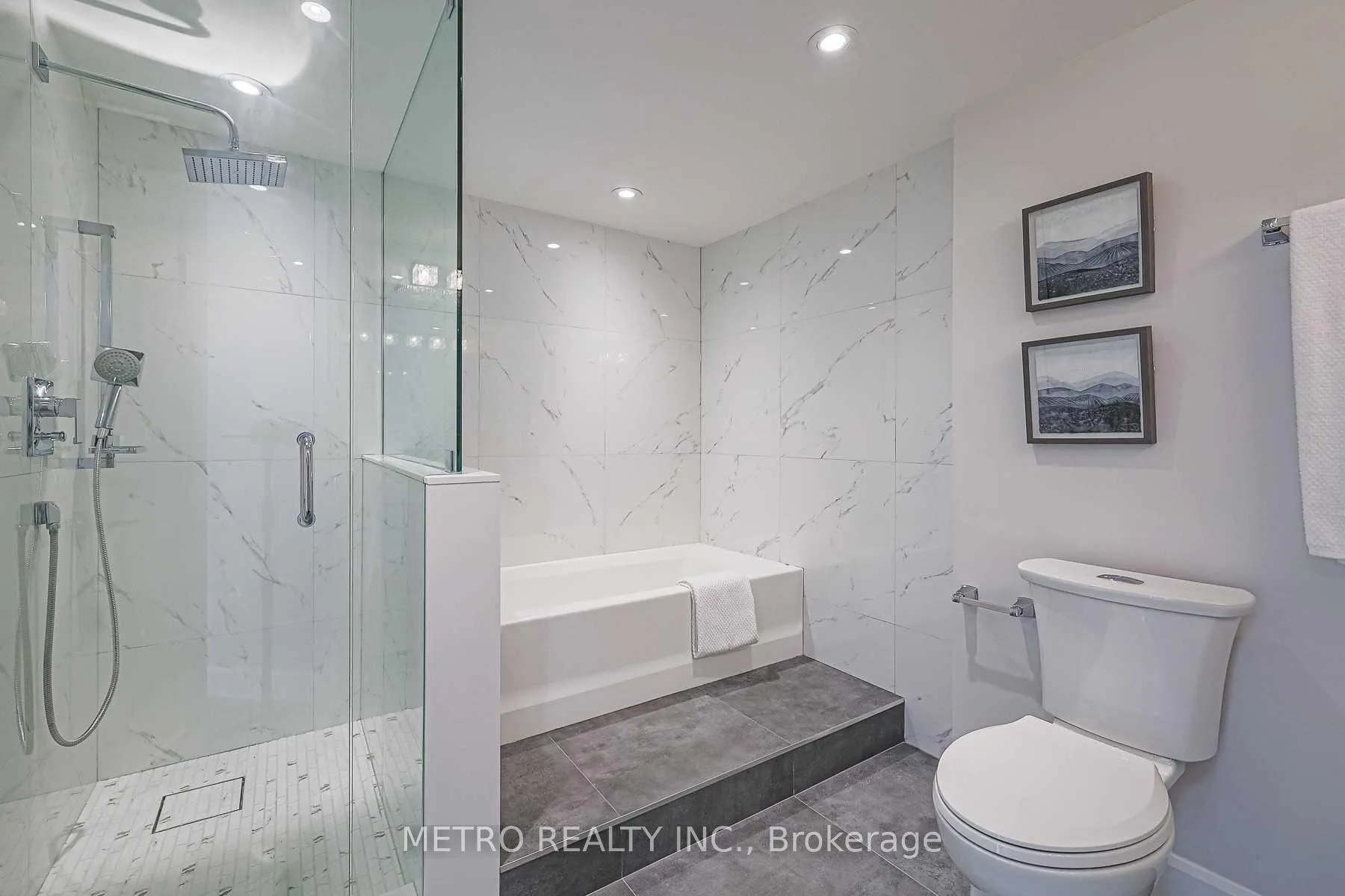 Photo 23 of Unit 706, 30 Harding Boulevard, Richmond Hill, Harding — HOMEH