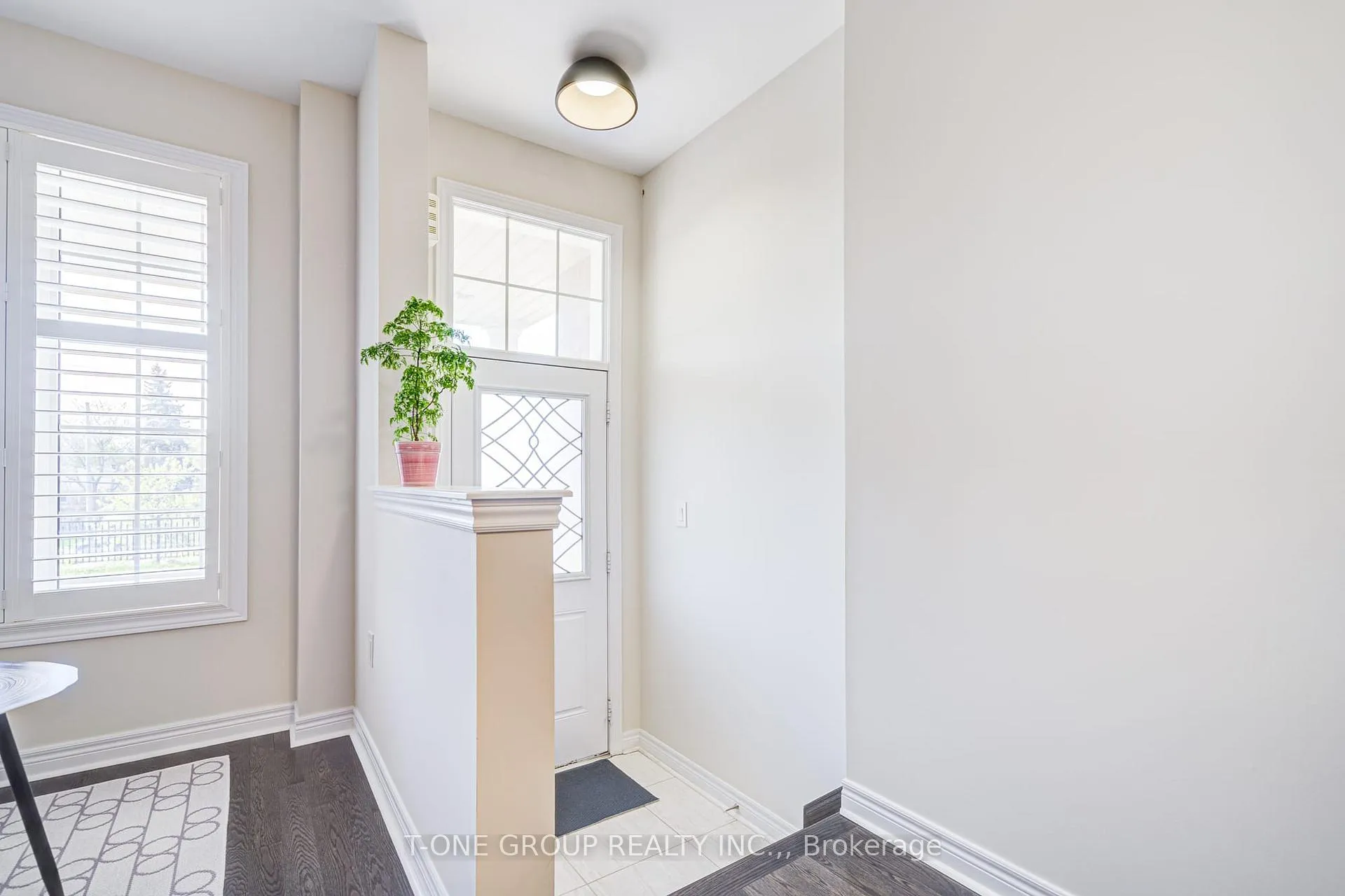 Photo 6 of 42 Christian Ritter Drive, Markham, Berczy — HOMEH