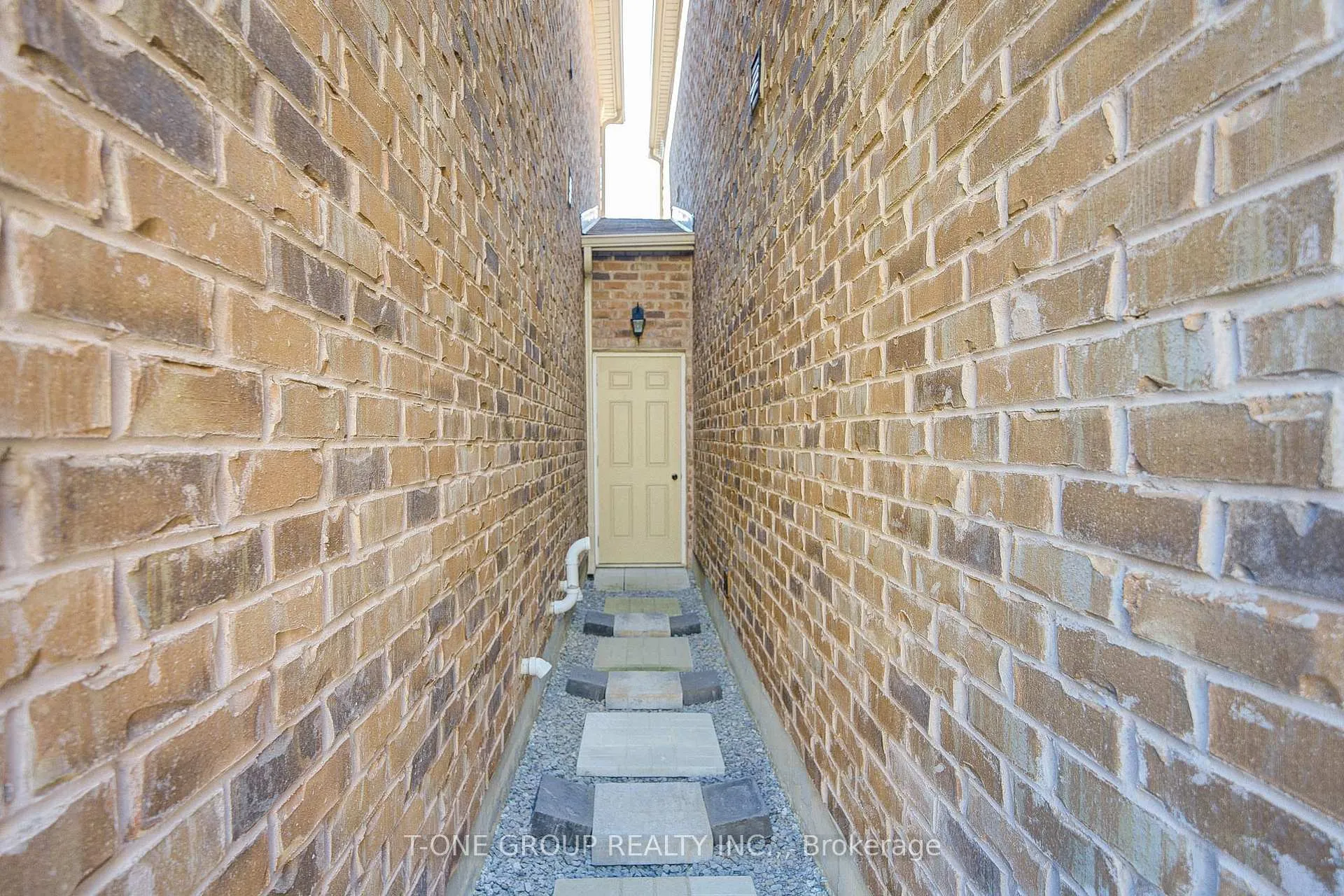 Photo 41 of 42 Christian Ritter Drive, Markham, Berczy — HOMEH