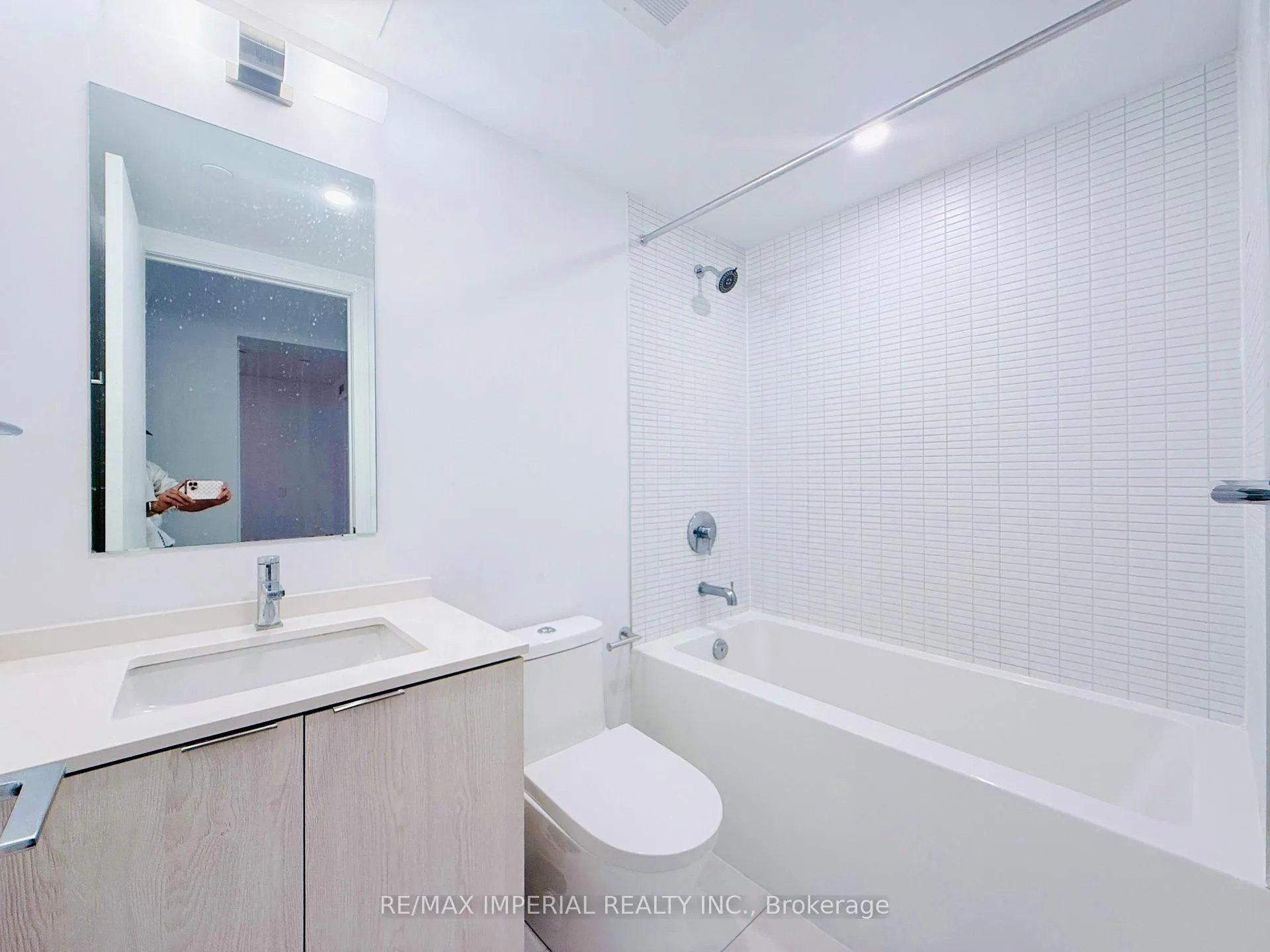 Photo 13 of Unit 816, 1 Jarvis Street, Hamilton, Beasley — HOMEH
