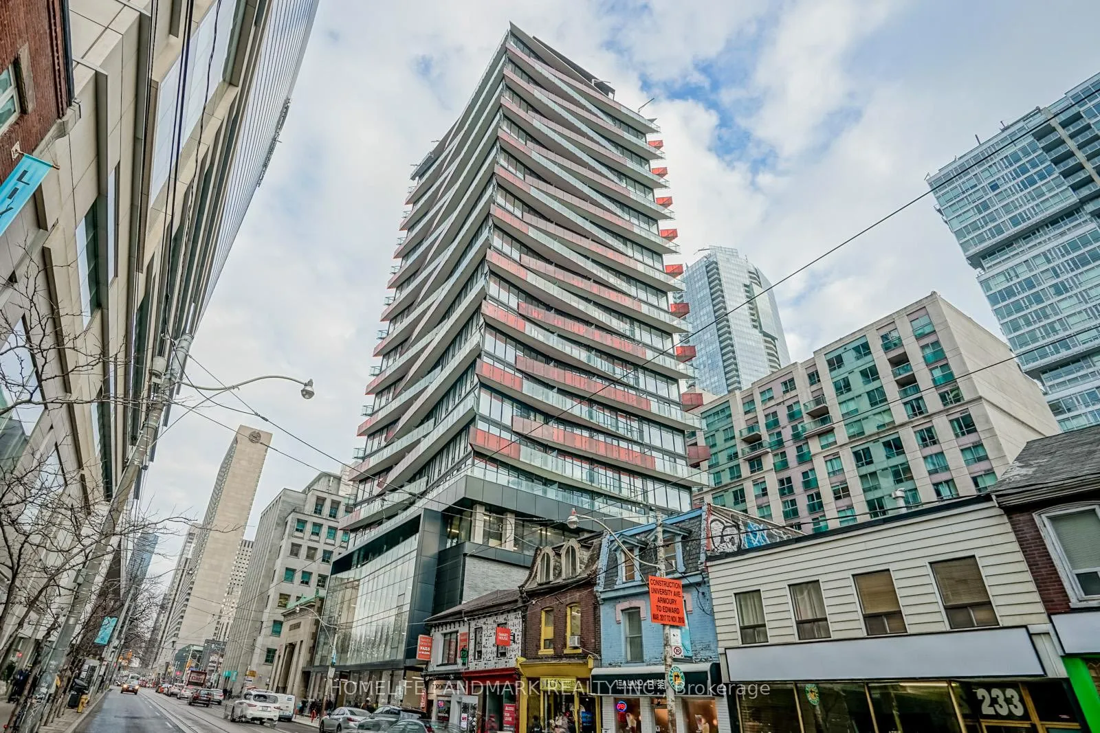 Front of Unit 1403, 215 Queen Street W