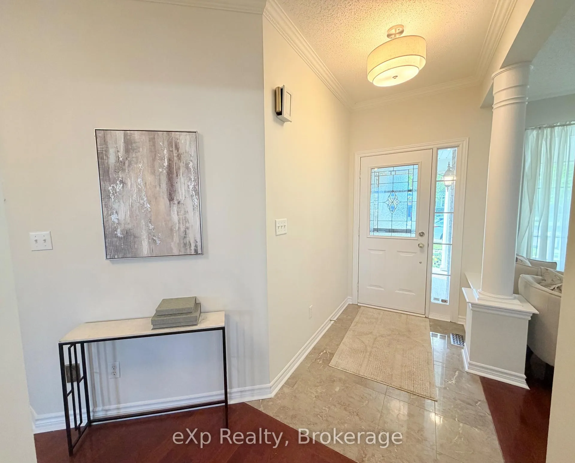 Photo 2 of 371 Carnwith Drive E, Whitby, Brooklin — HOMEH
