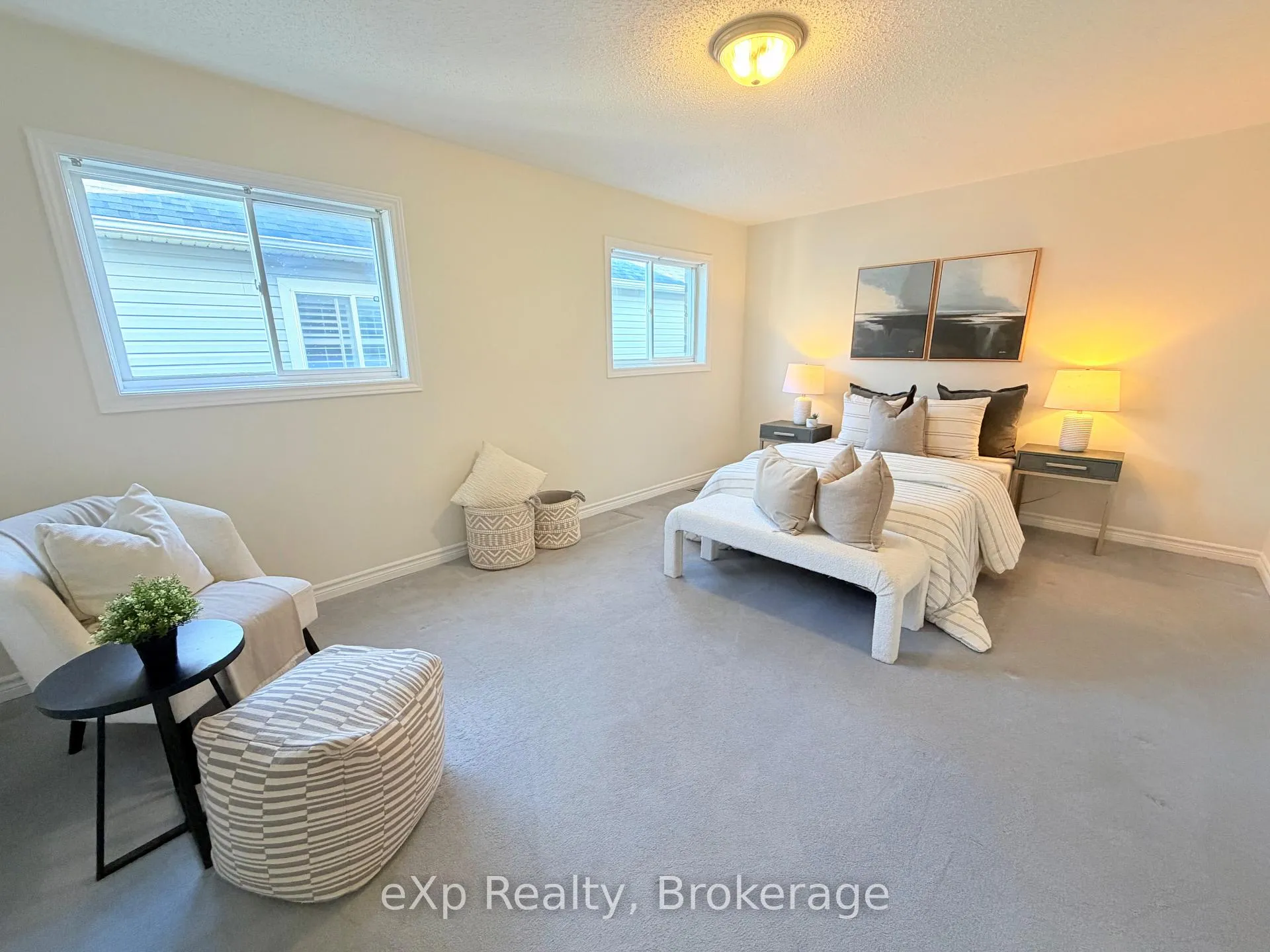 Photo 24 of 371 Carnwith Drive E, Whitby, Brooklin — HOMEH