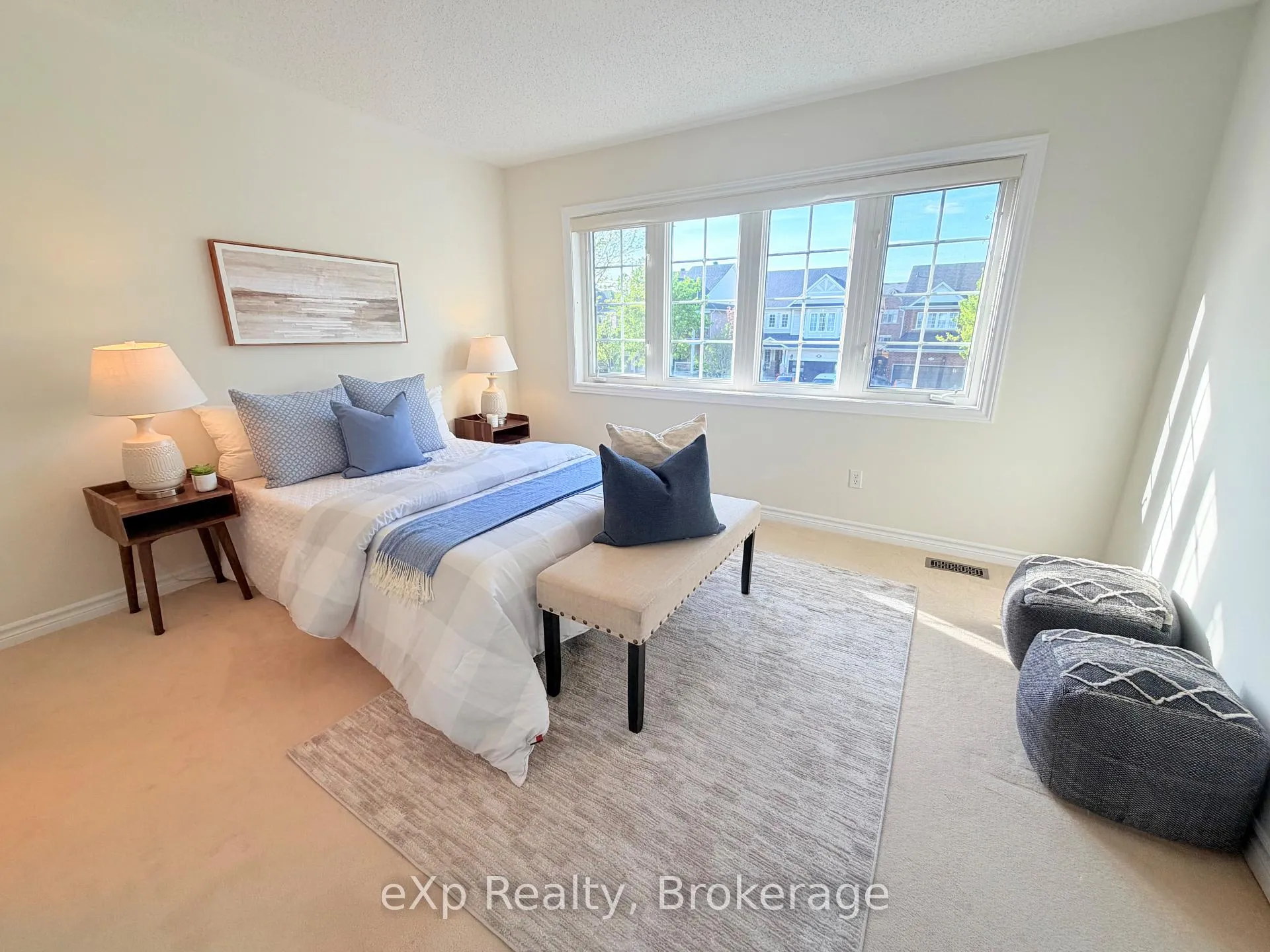 Photo 26 of 371 Carnwith Drive E, Whitby, Brooklin — HOMEH