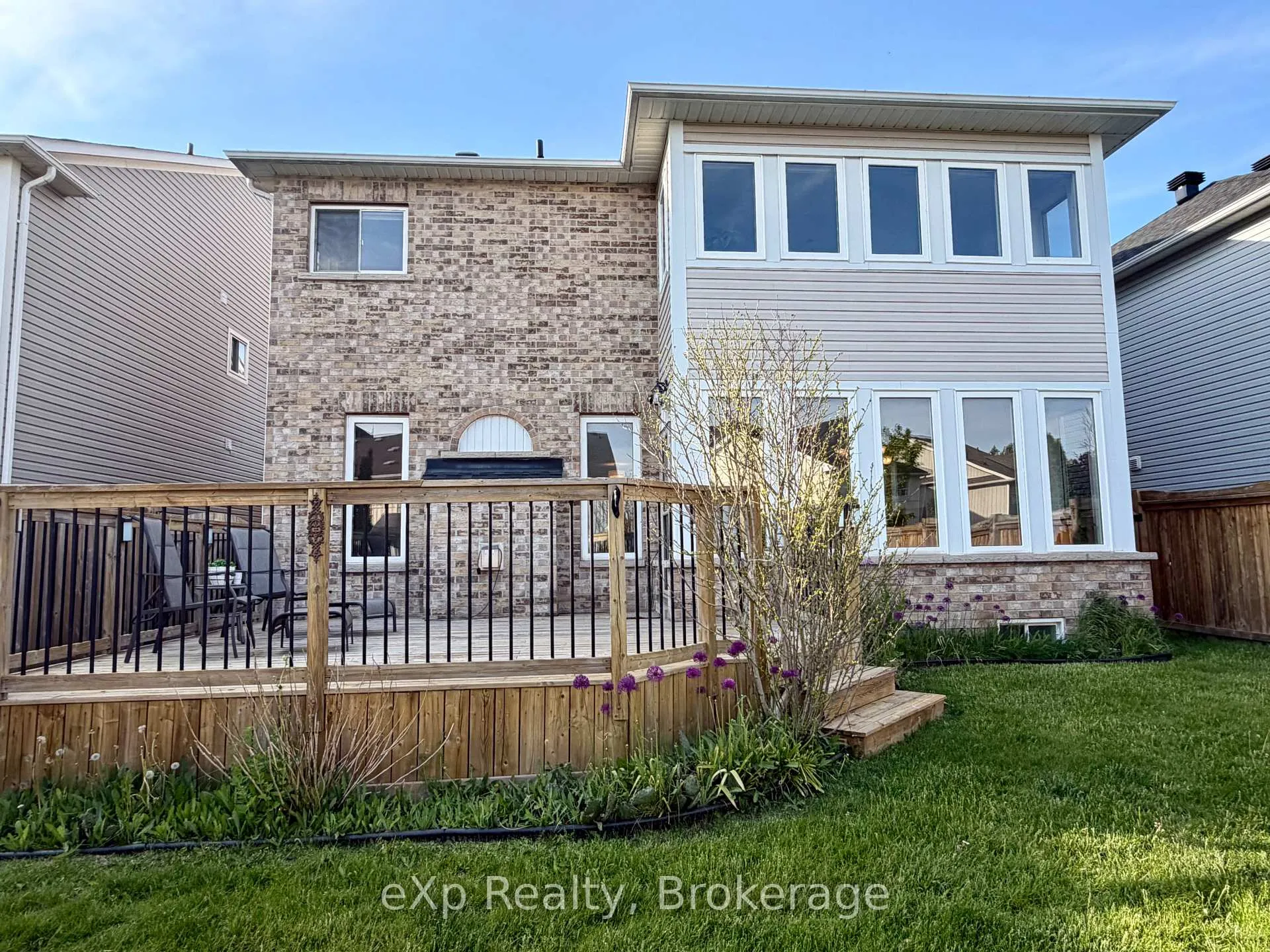 Photo 34 of 371 Carnwith Drive E, Whitby, Brooklin — HOMEH