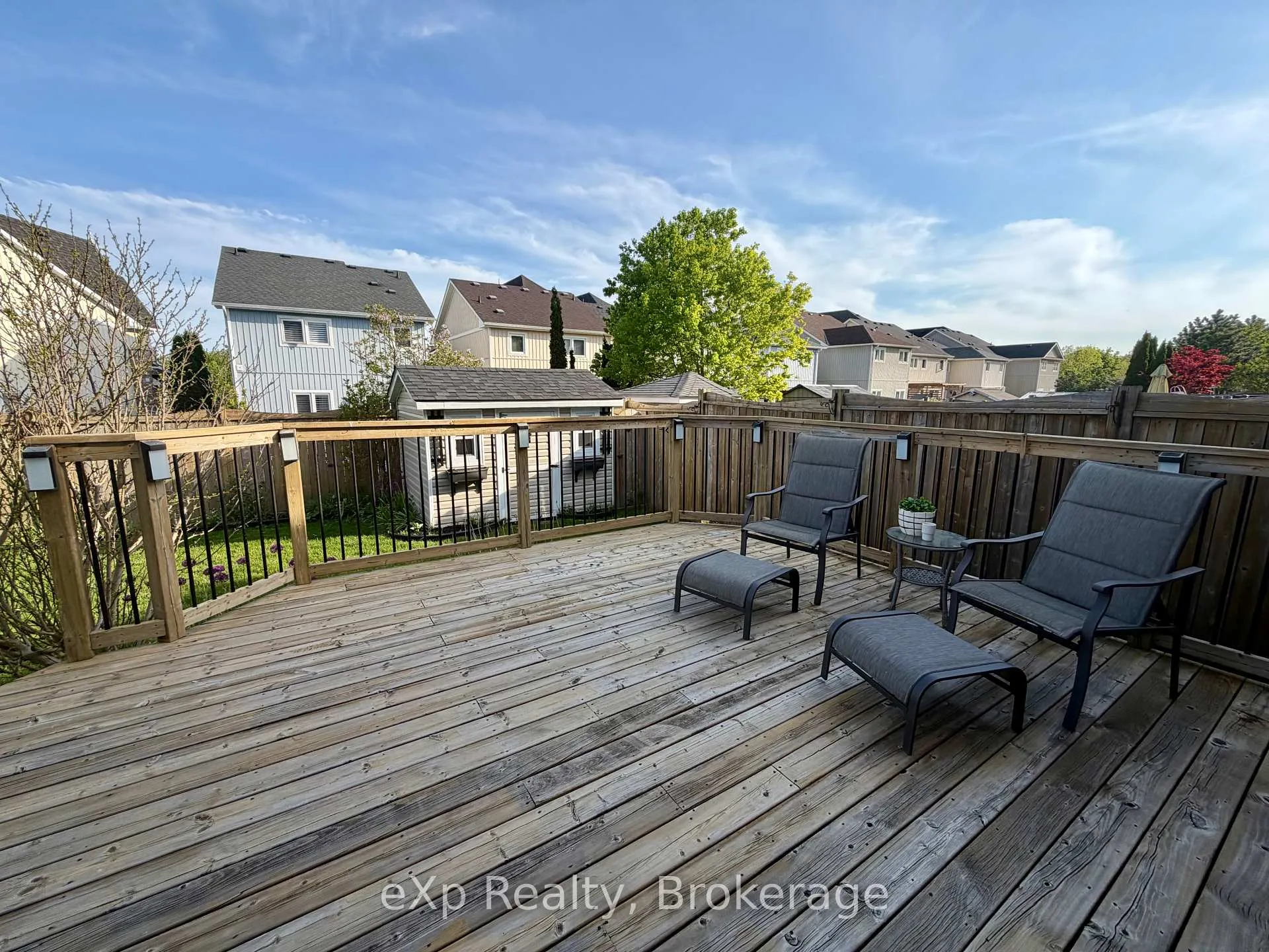 Photo 35 of 371 Carnwith Drive E, Whitby, Brooklin — HOMEH