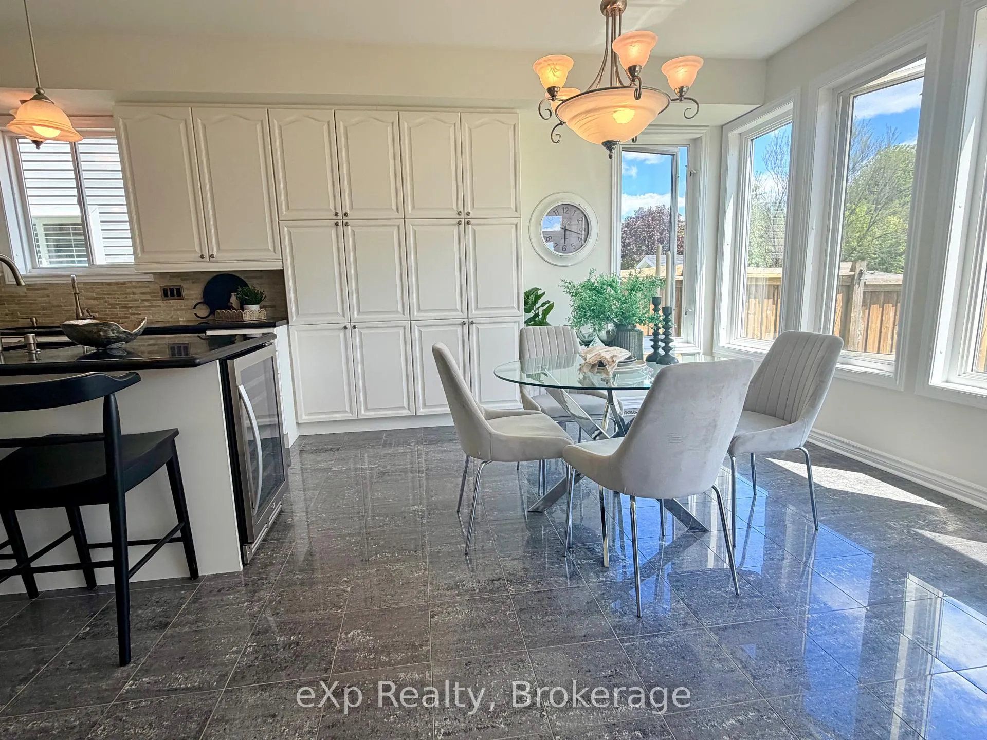 Photo 46 of 371 Carnwith Drive E, Whitby, Brooklin — HOMEH