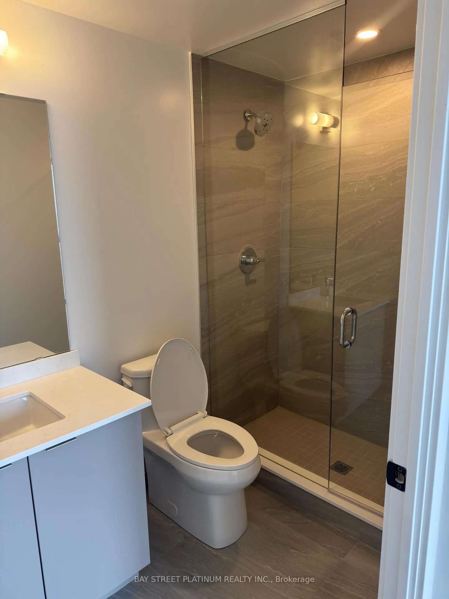 Photo 12 of 2075 Lakeshore Road, Burlington, Brant — HOMEH