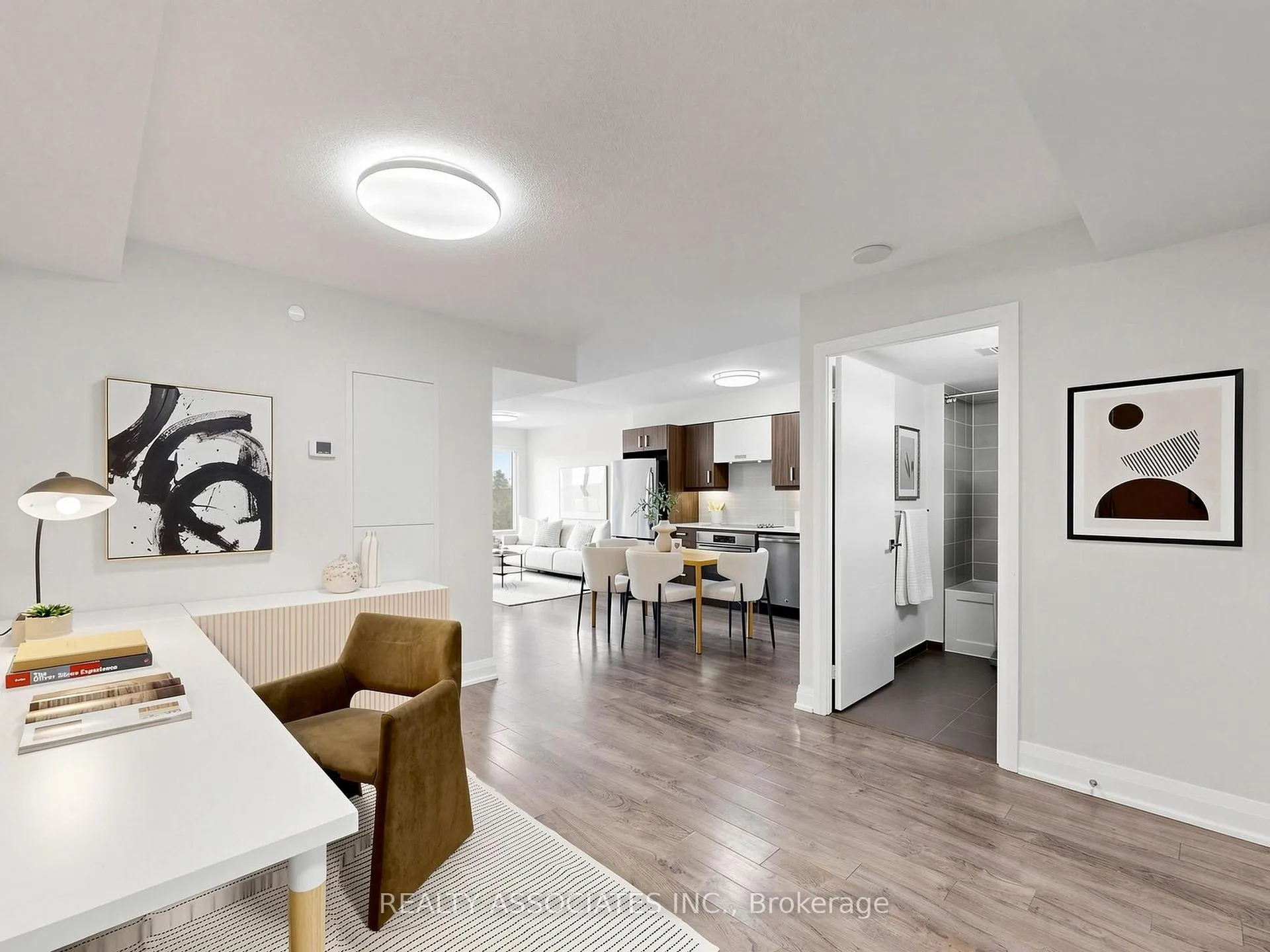 Photo 9 of Unit 721, 18 Uptown Drive, Markham, Unionville — HOMEH