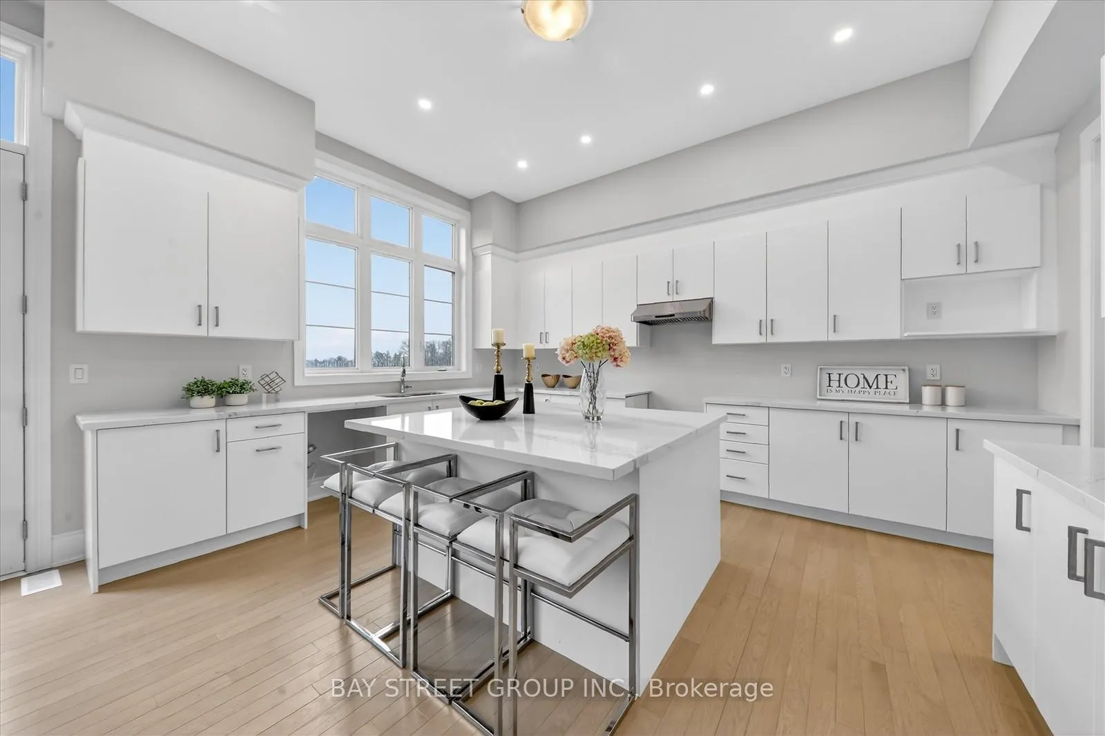 Photo 11 of 37 Meizhou Avenue S, Markham, Angus Glen — HOMEH