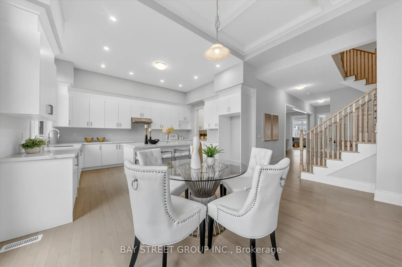 Photo 12 of 37 Meizhou Avenue S, Markham, Angus Glen — HOMEH