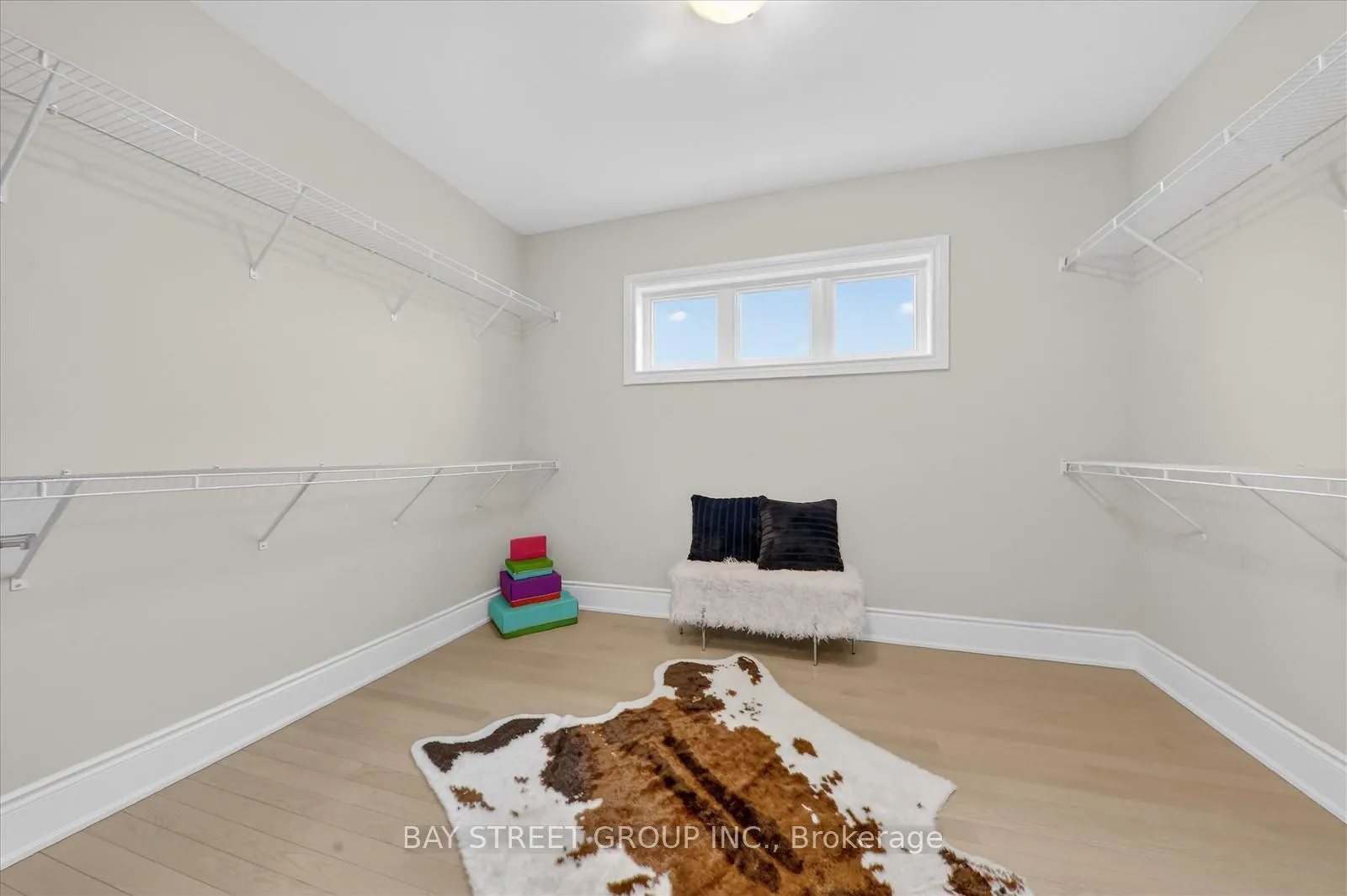 Photo 21 of 37 Meizhou Avenue S, Markham, Angus Glen — HOMEH