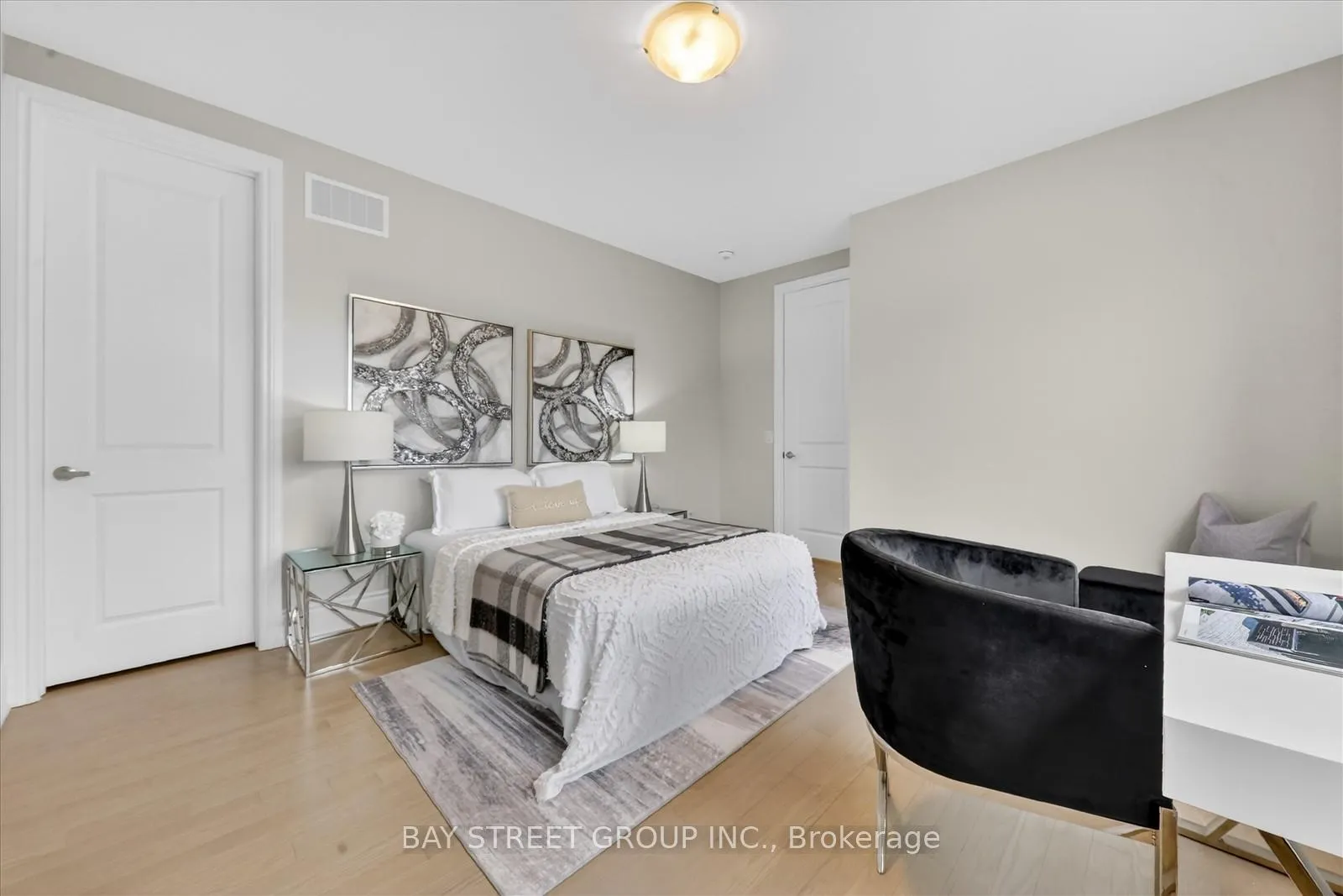 Photo 22 of 37 Meizhou Avenue S, Markham, Angus Glen — HOMEH