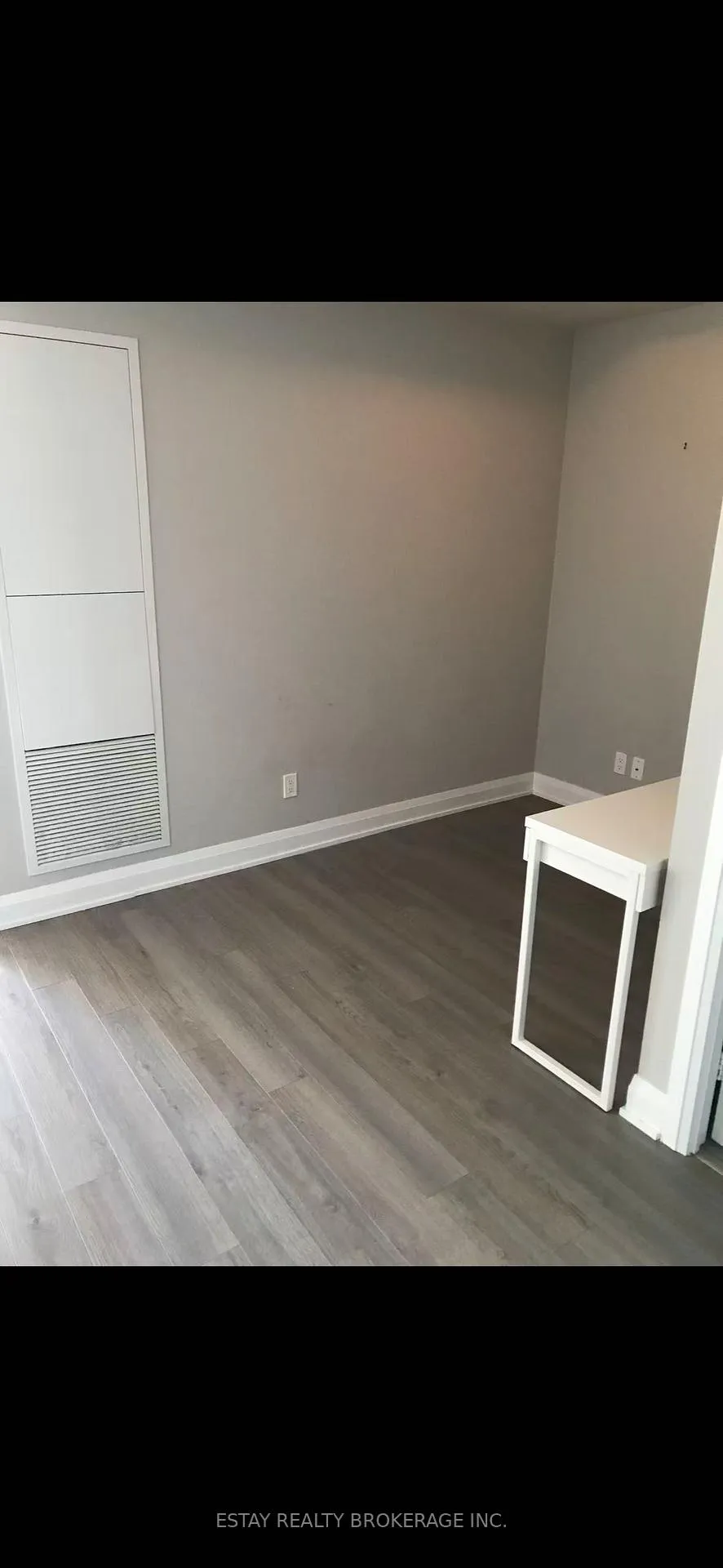 Photo 5 of Unit 323, 15 Water Walk Dr, Markham, Unionville — HOMEH