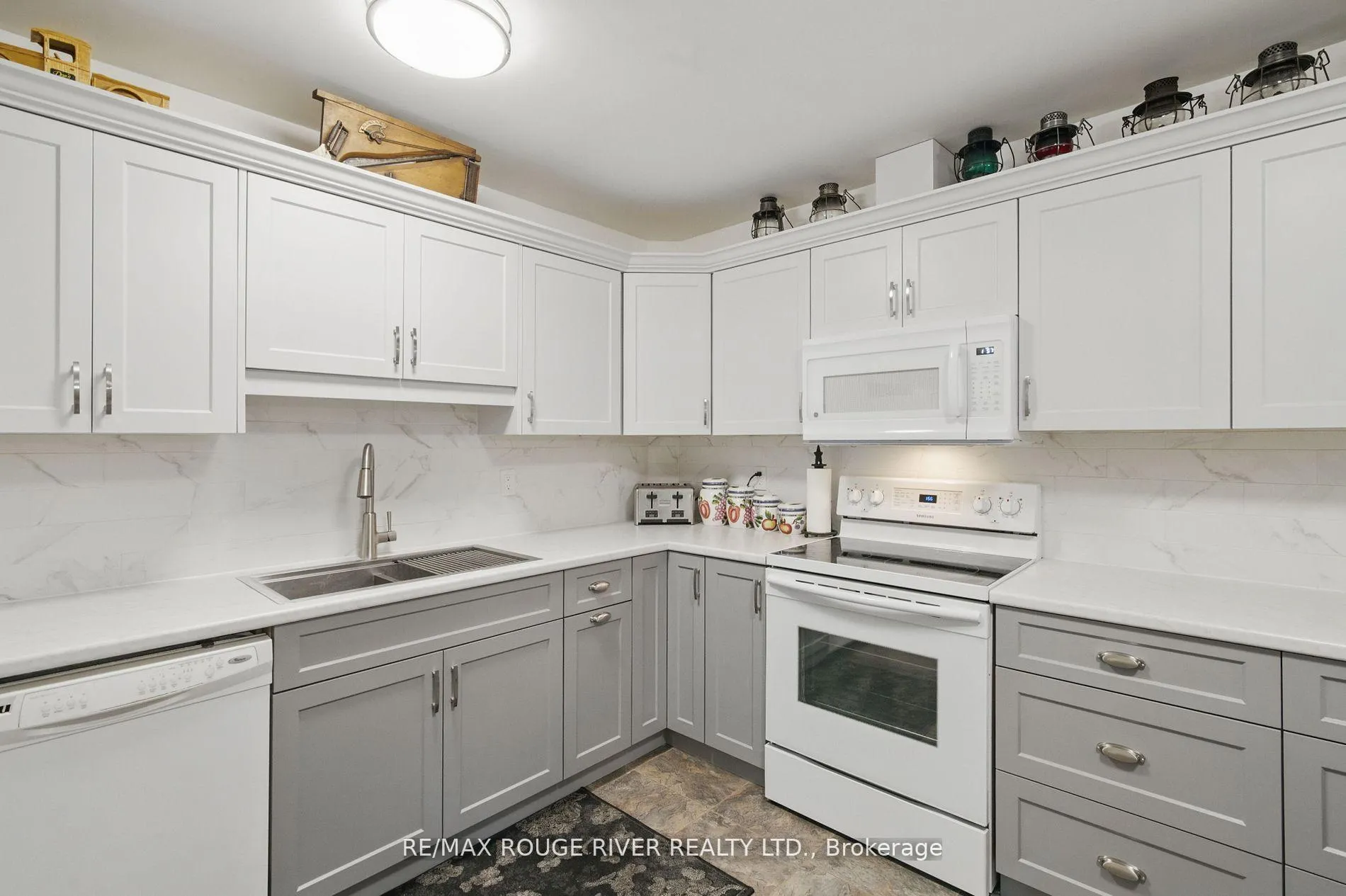 Photo 15 of Unit 222, 475 Parkhill Road W, Peterborough, Town Ward 3 — HOMEH