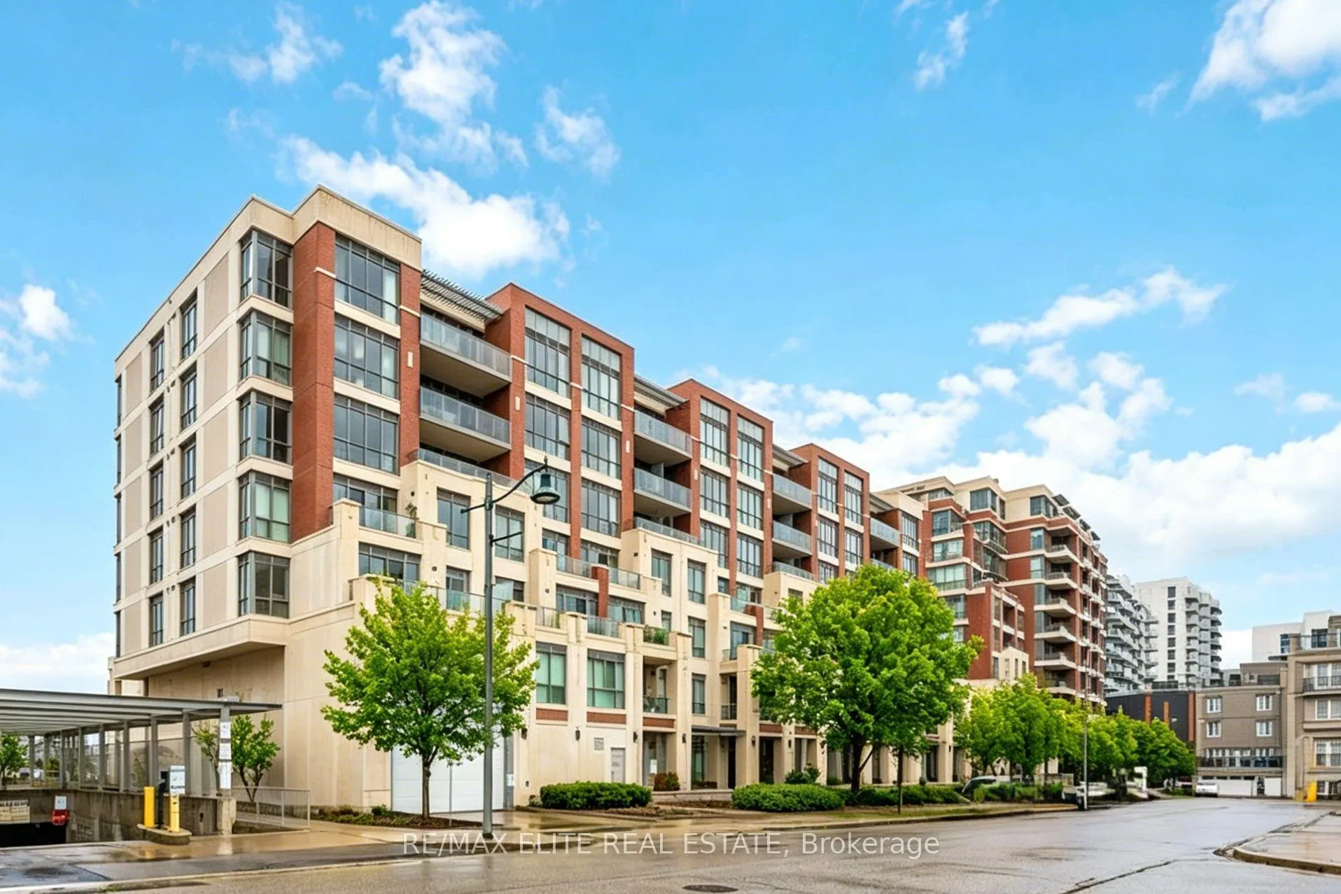 Photo 1 of Unit 201, 1 upper duke Crescent, Markham, Unionville — HOMEH