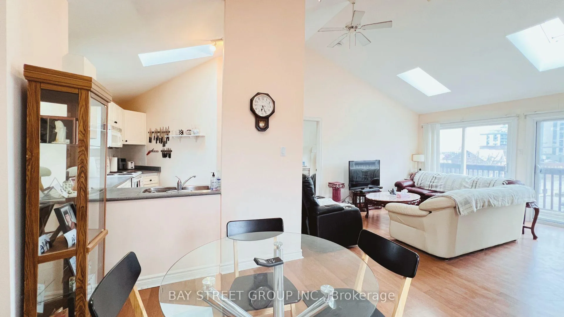 Photo 13 of Unit 301, 66 Maple Avenue, Barrie, City Centre — HOMEH