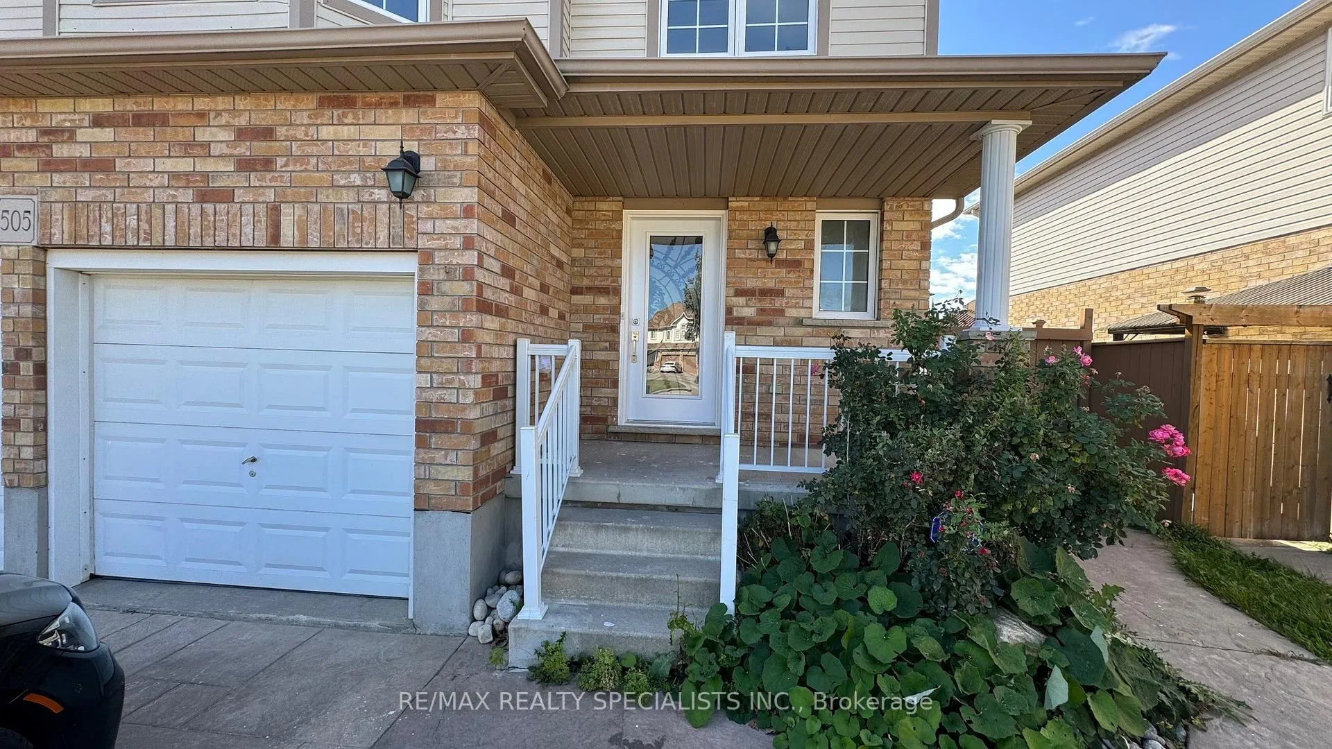 Photo 3 of Unit UPPER LvL, 505 Bridlewreath Court, Kitchener, Larentian West — HOMEH