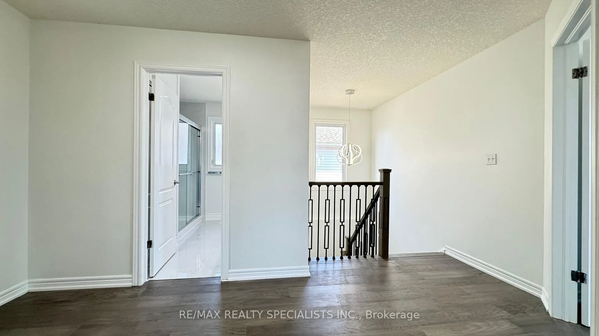 Photo 32 of Unit UPPER LvL, 505 Bridlewreath Court, Kitchener, Larentian West — HOMEH