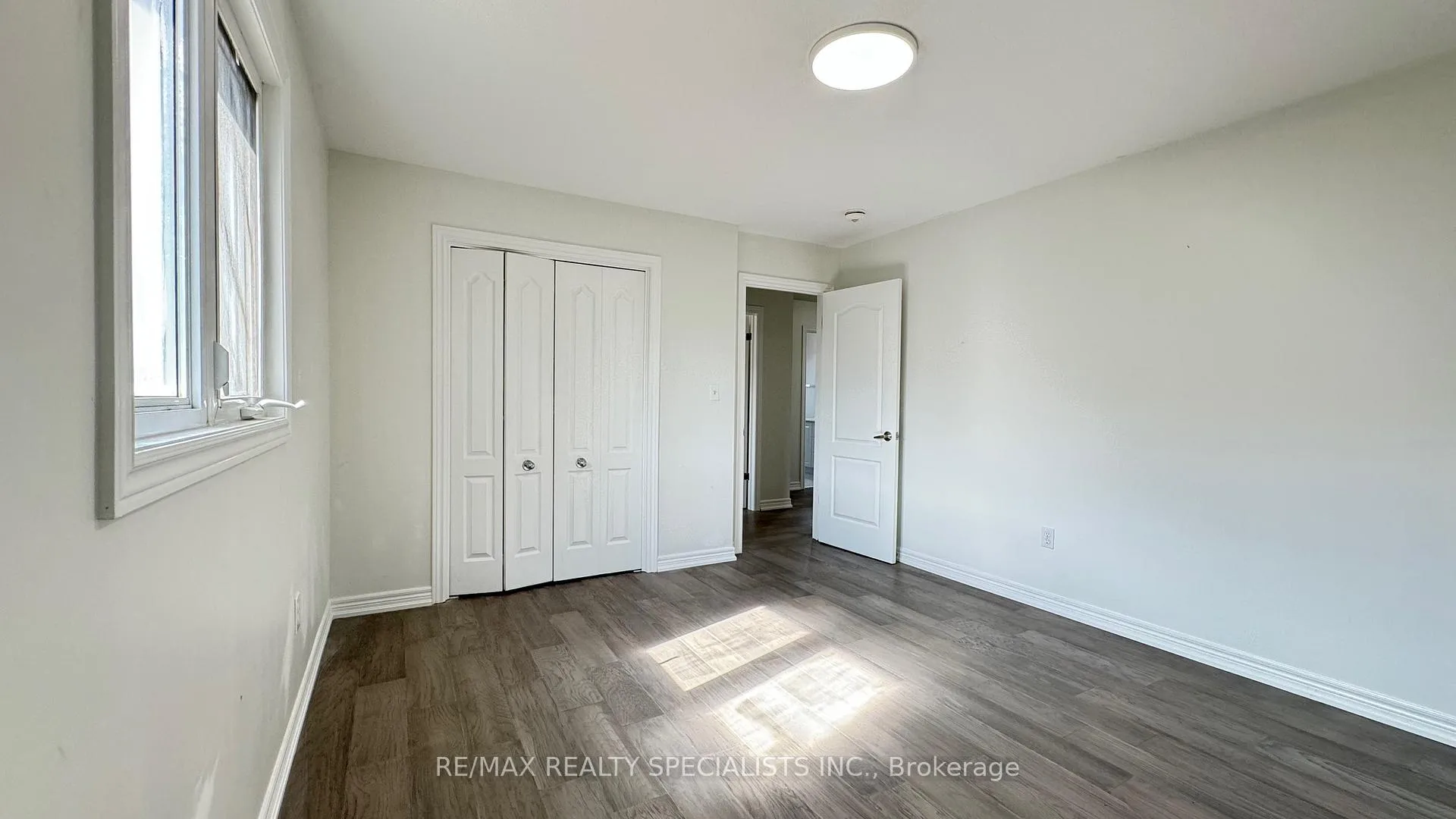 Photo 37 of Unit UPPER LvL, 505 Bridlewreath Court, Kitchener, Larentian West — HOMEH