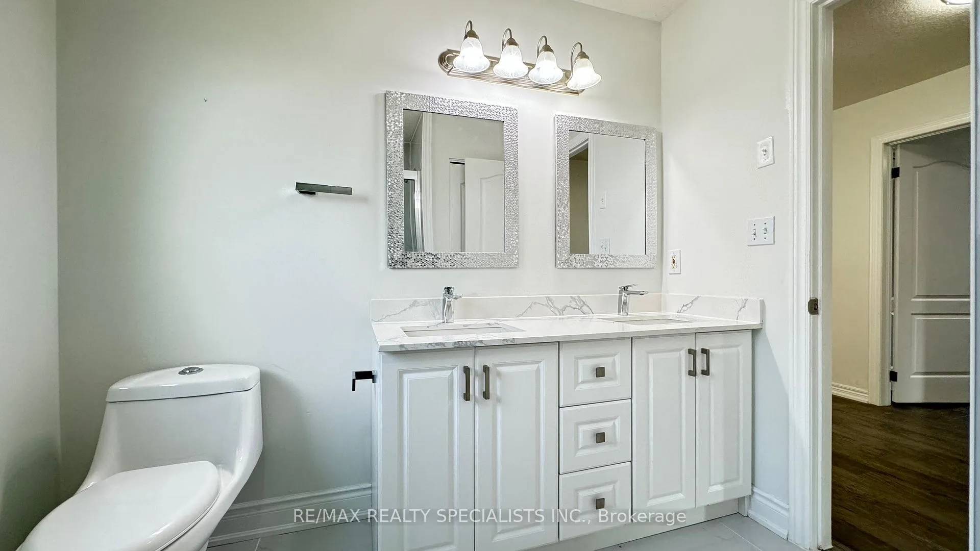 Photo 43 of Unit UPPER LvL, 505 Bridlewreath Court, Kitchener, Larentian West — HOMEH