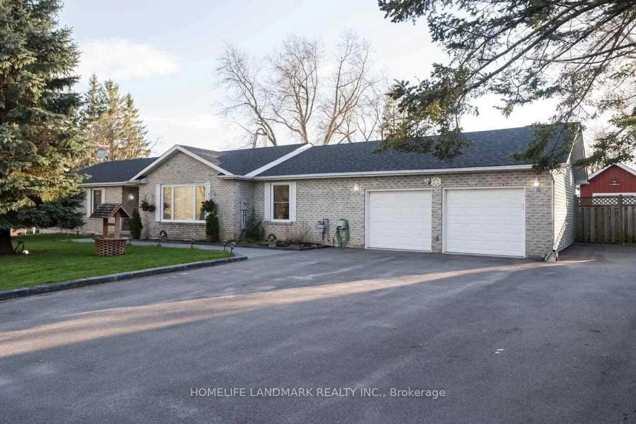 Front of 32 Elmvale Boulevard