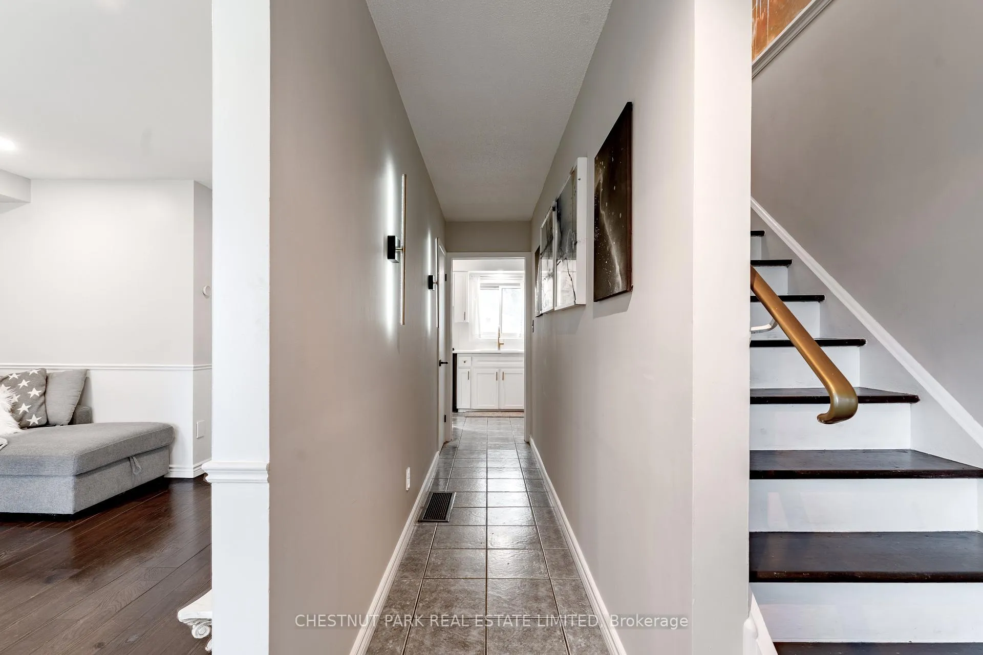 Photo 2 of 69 Madison Avenue, Orangeville — HOMEH