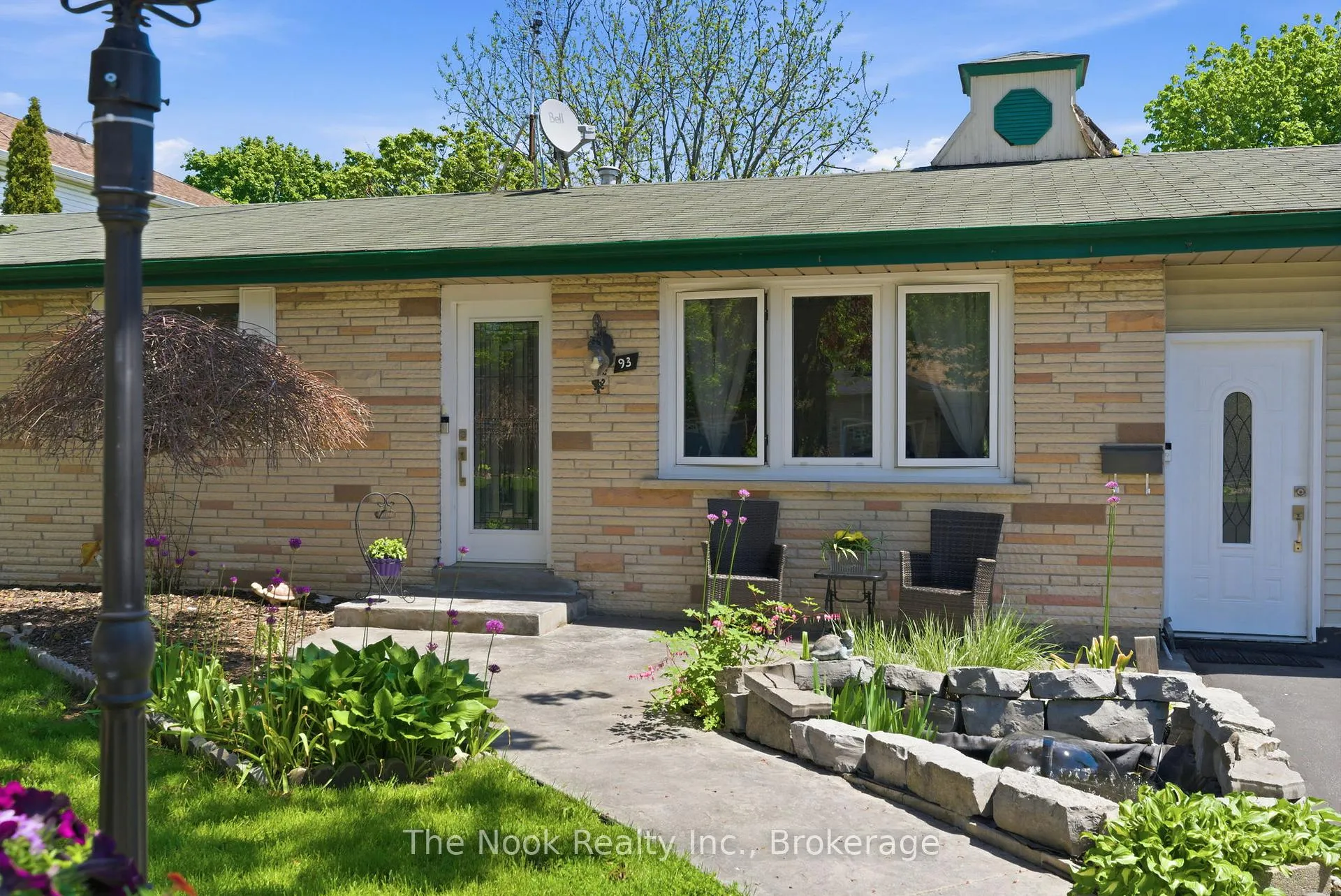 Photo 5 of 93 Bradshaw Street, Clarington, Bowmanville — HOMEH
