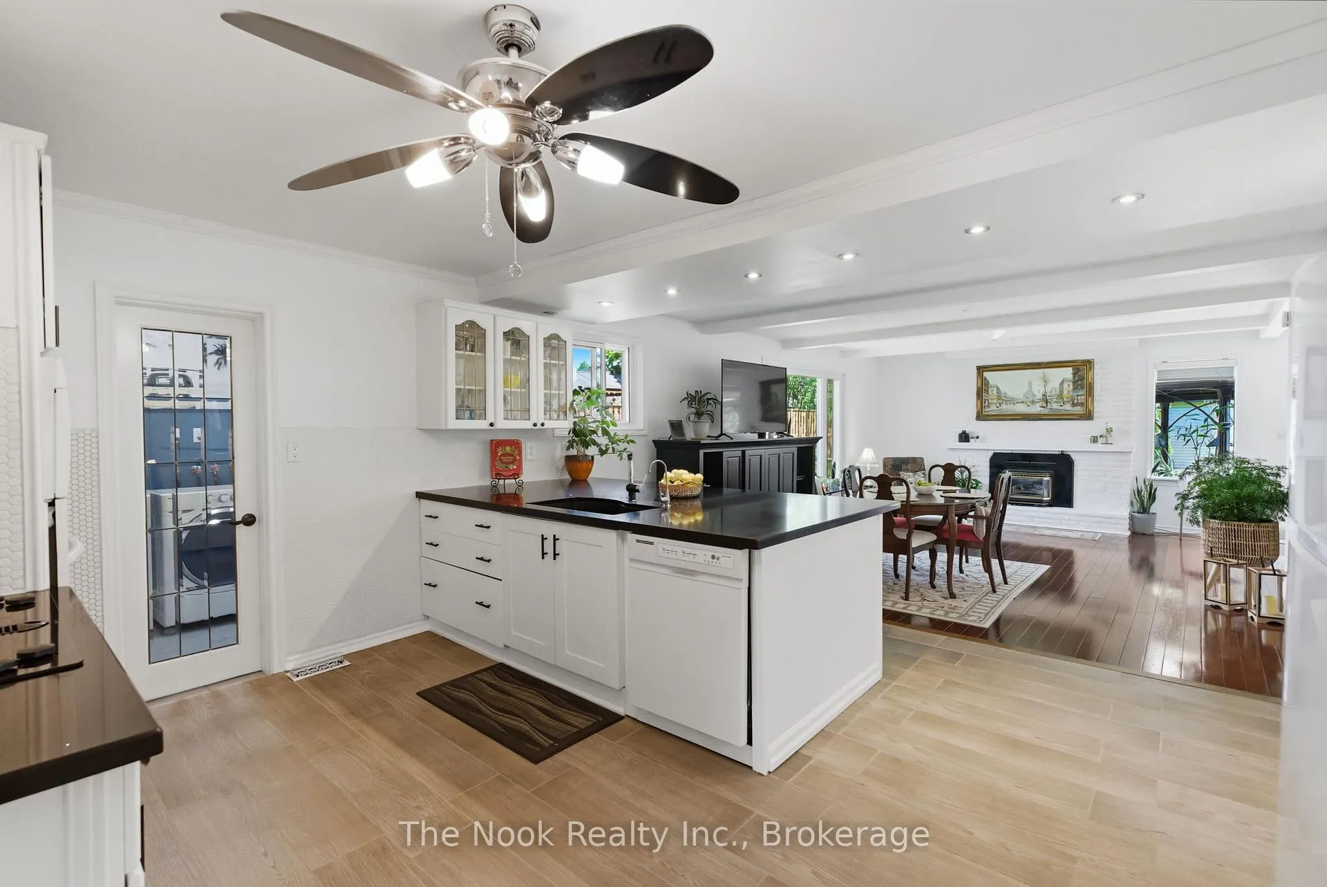Photo 17 of 93 Bradshaw Street, Clarington, Bowmanville — HOMEH