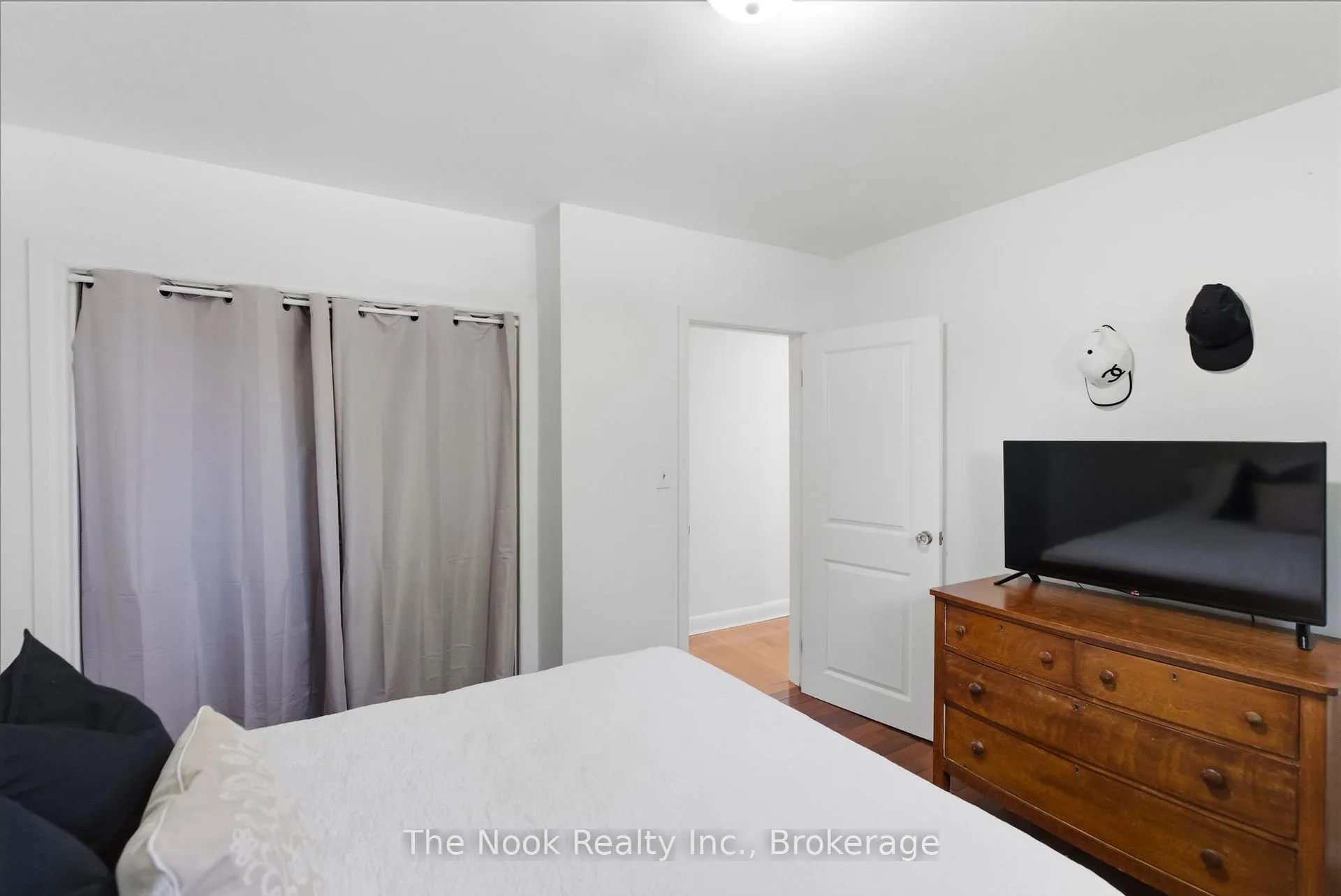 Photo 27 of 93 Bradshaw Street, Clarington, Bowmanville — HOMEH