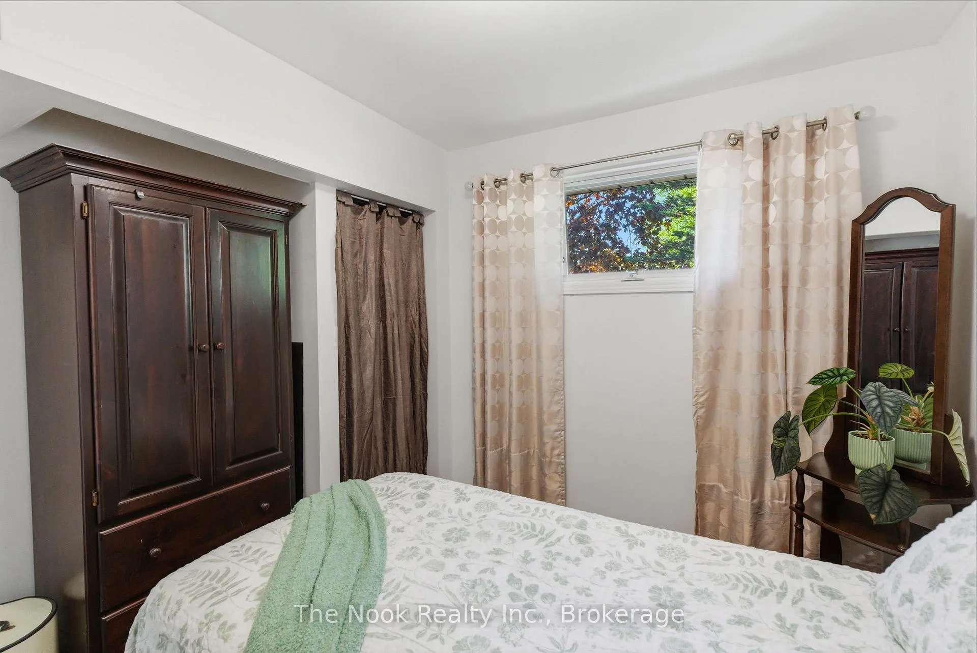 Photo 30 of 93 Bradshaw Street, Clarington, Bowmanville — HOMEH