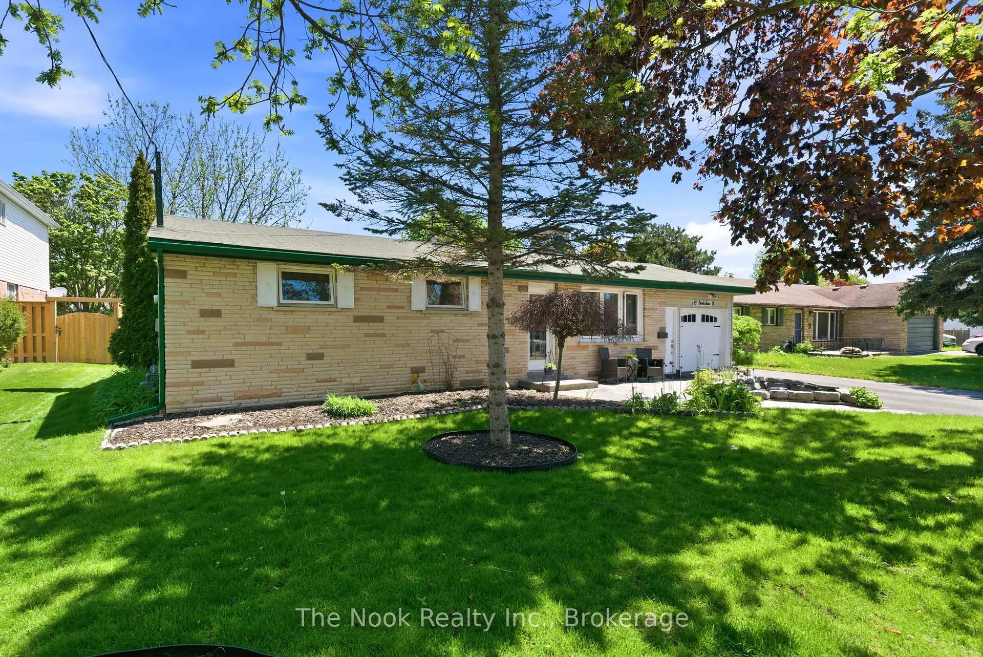 Photo 49 of 93 Bradshaw Street, Clarington, Bowmanville — HOMEH