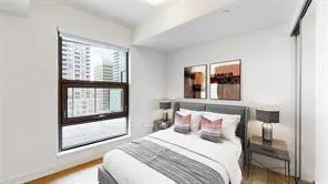 Photo 3 of Unit 805, 11 Wellesley Street W, Toronto, Bay Street Corridor — HOMEH