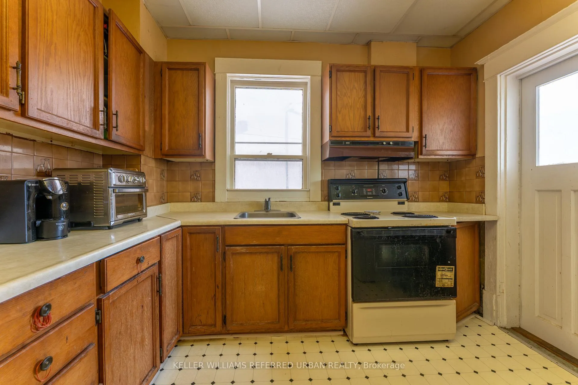 Photo 16 of 84 Gough Avenue, Toronto, Playter Estates-Danforth — HOMEH