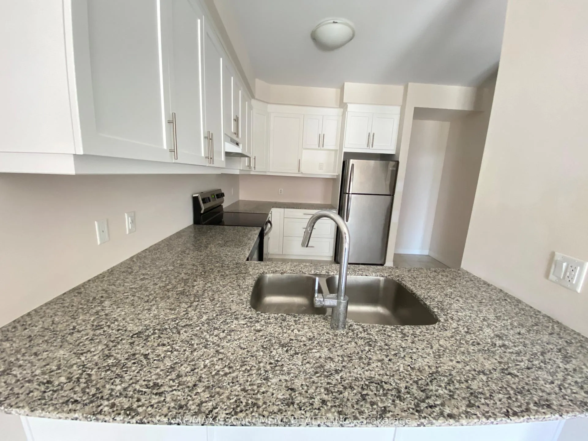 Photo 5 of 4 Workman Lane, Hamilton, Meadowlands — HOMEH