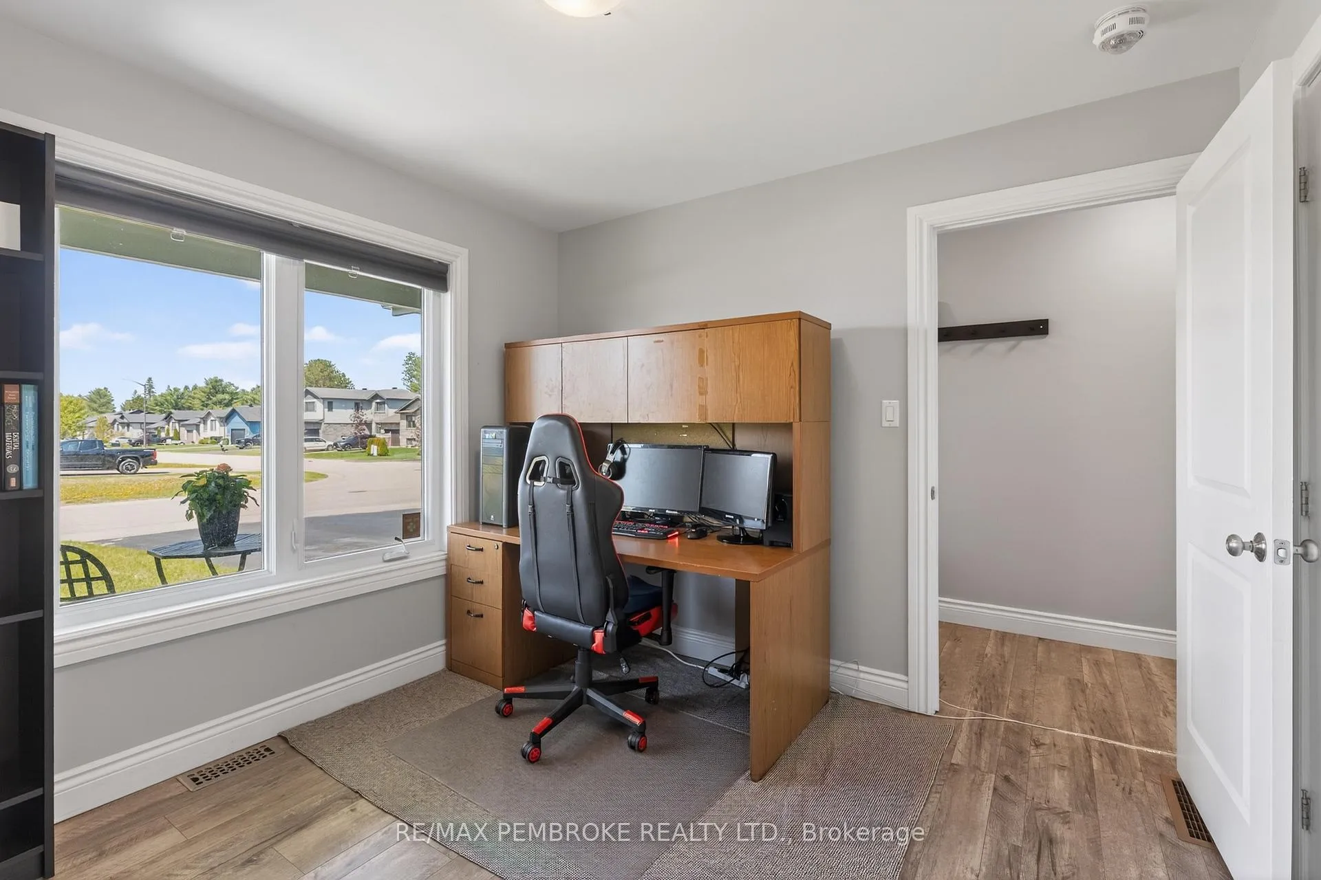 Photo 22 of 27 Noble Crescent, Petawawa — HOMEH