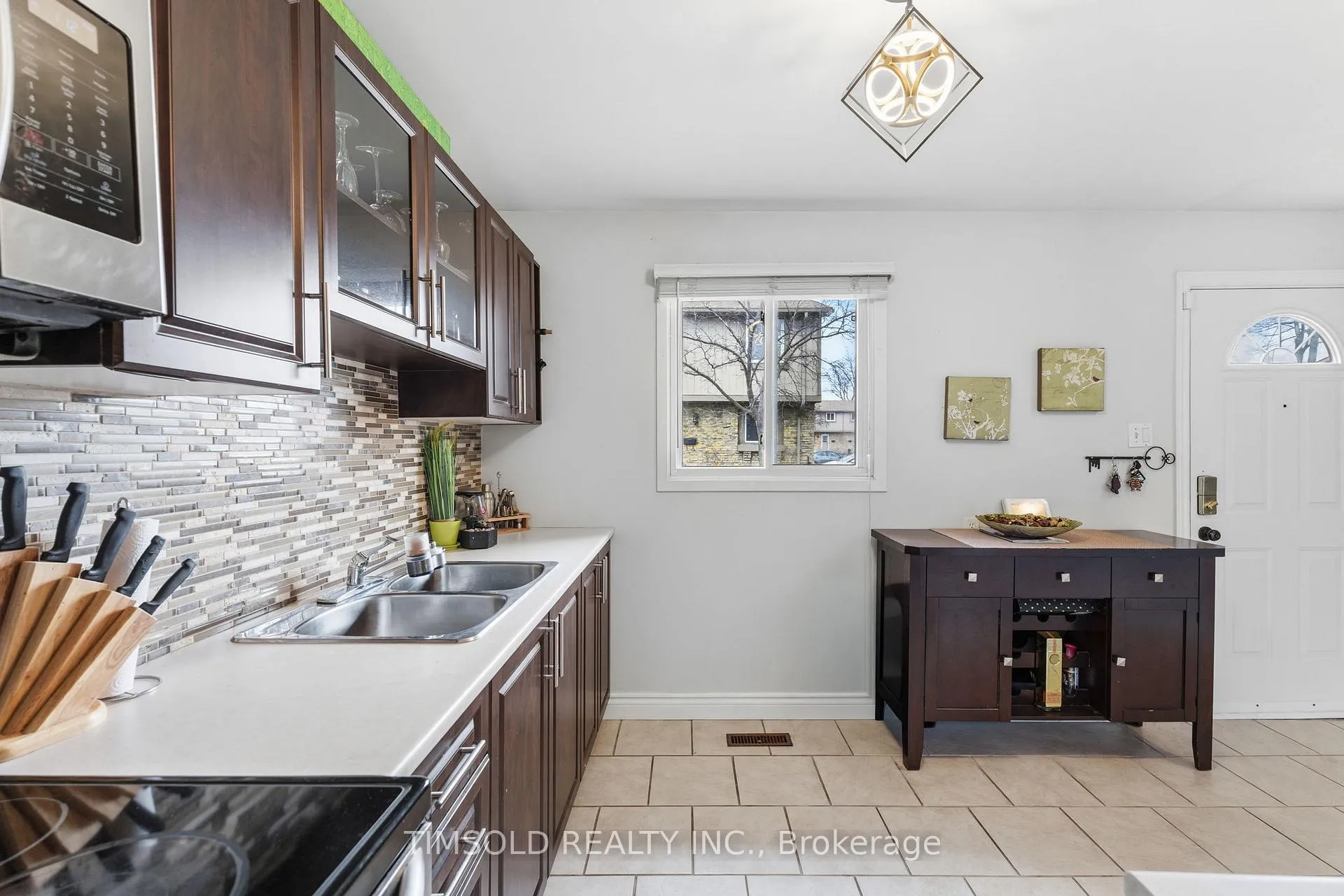 Photo 10 of Unit 29, 57 Hansen Road N, Brampton, Madoc — HOMEH