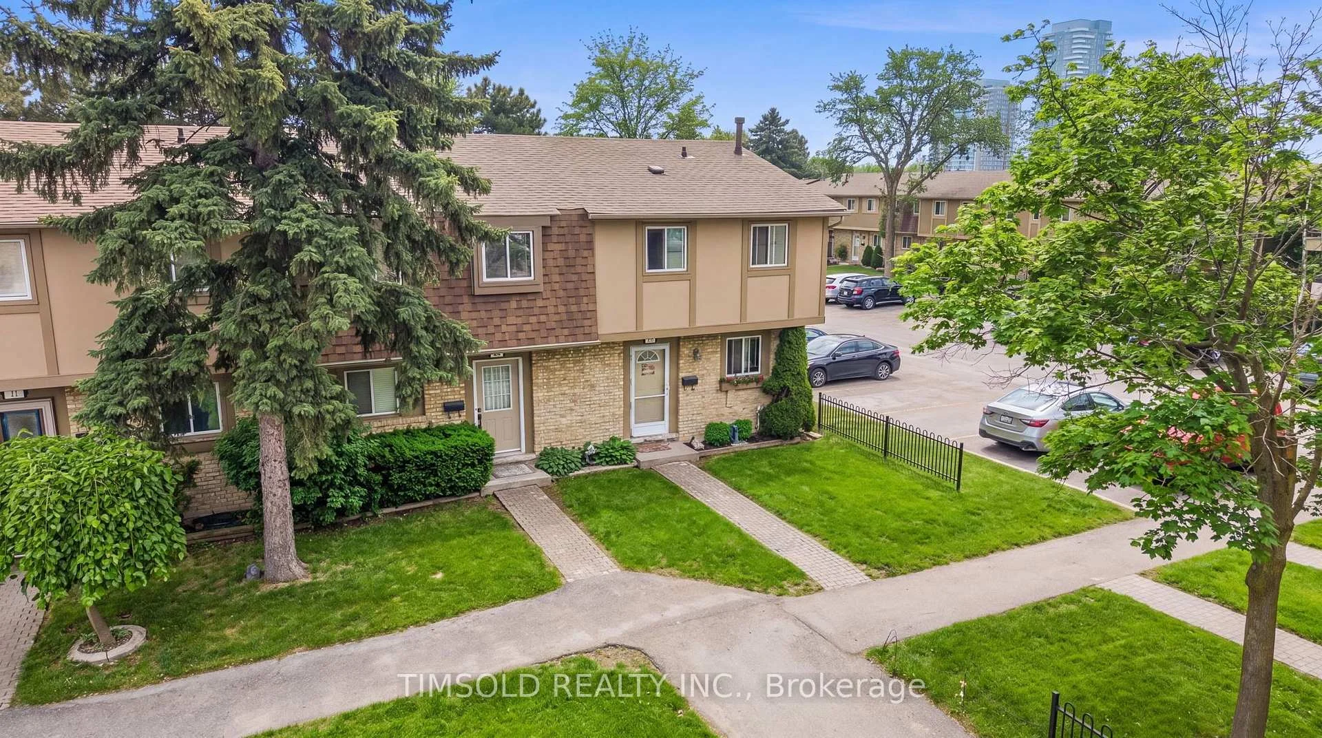 Photo 3 of Unit 29, 57 Hansen Road N, Brampton, Madoc — HOMEH