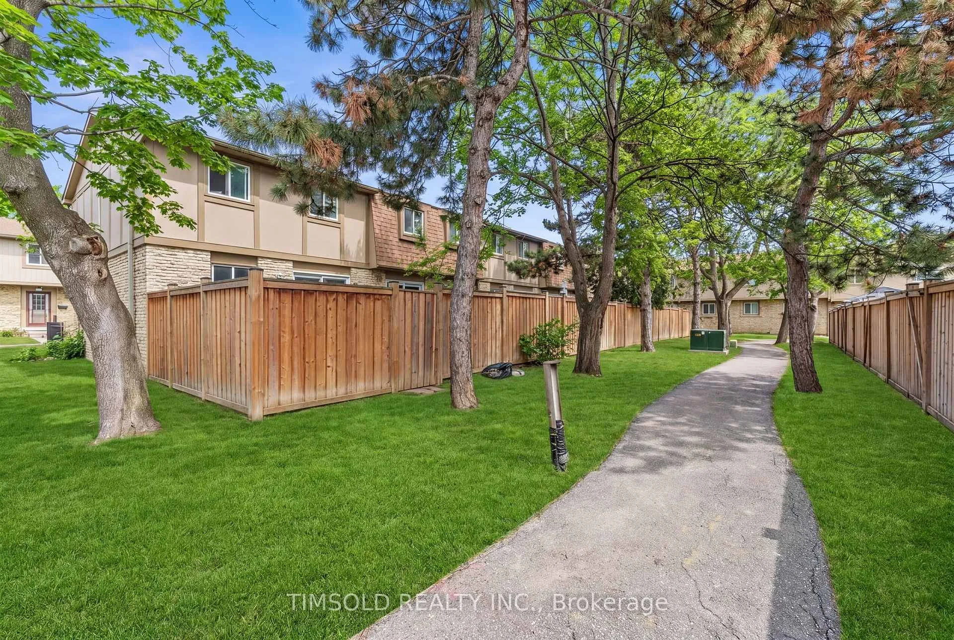 Photo 28 of Unit 29, 57 Hansen Road N, Brampton, Madoc — HOMEH