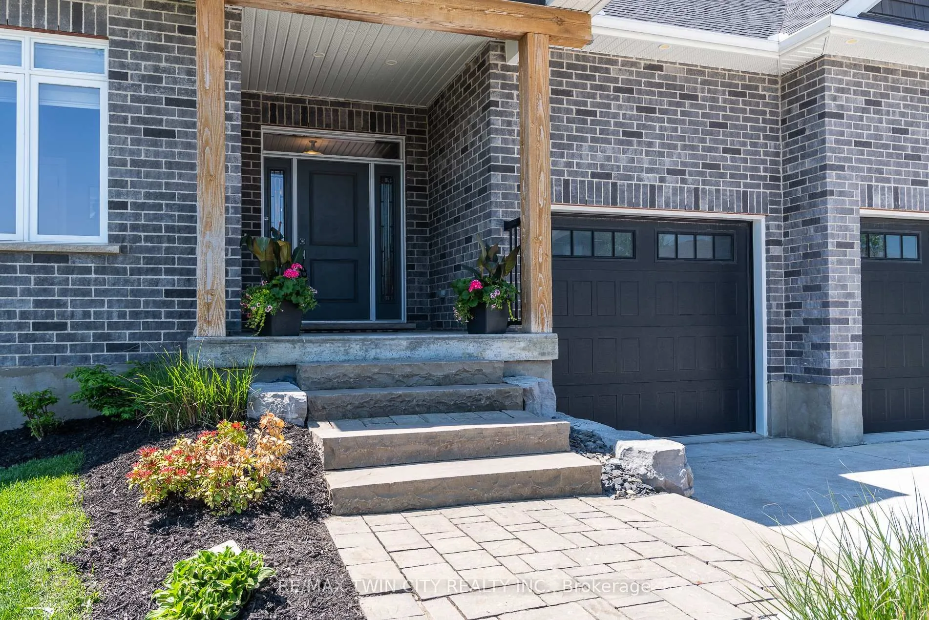 Photo 3 of 83 Gerber Drive, Perth East, Milverton — HOMEH
