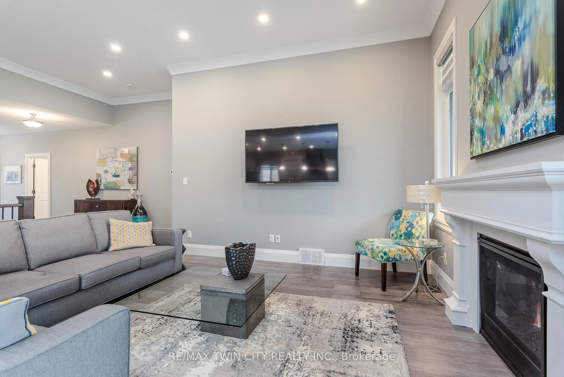 Photo 8 of 83 Gerber Drive, Perth East, Milverton — HOMEH