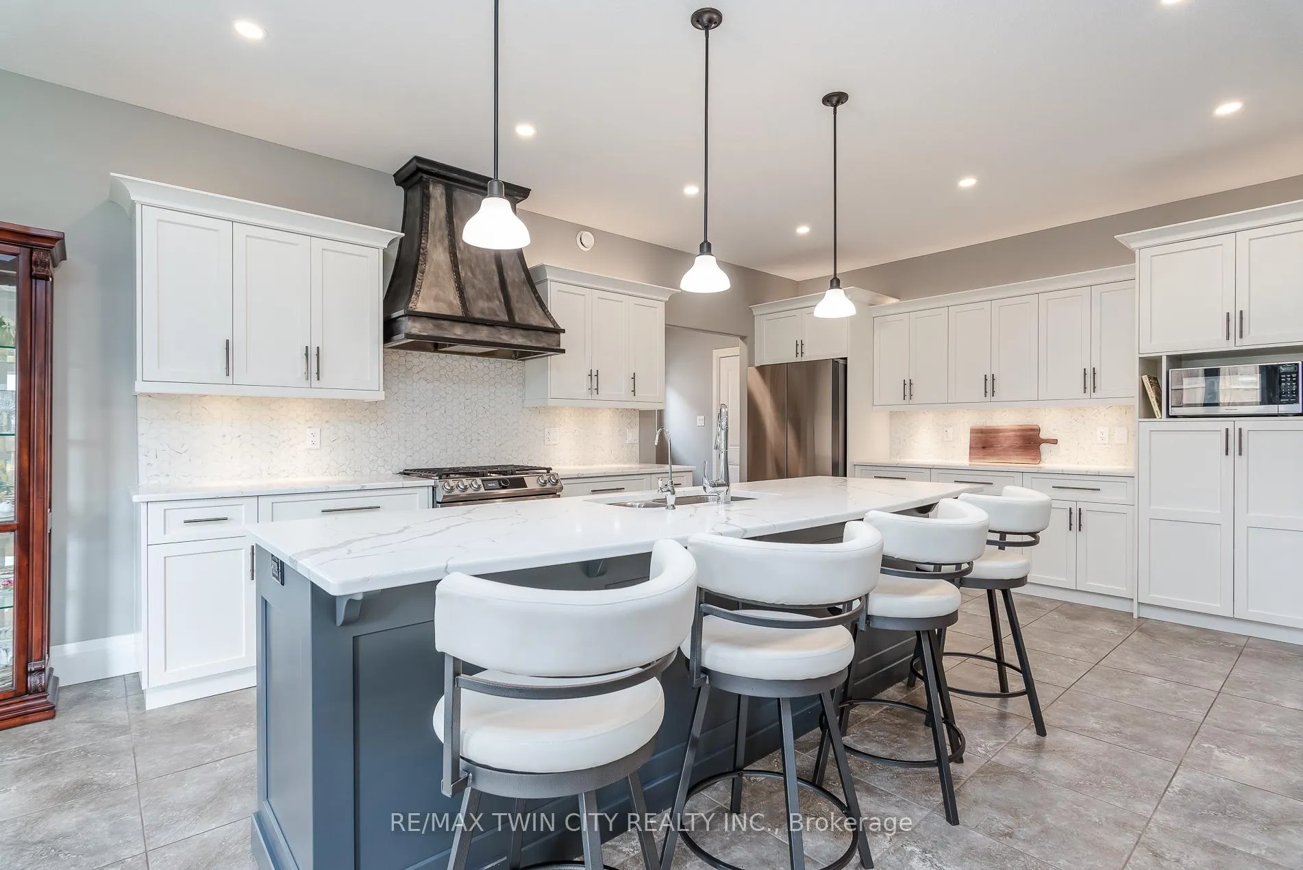 Photo 10 of 83 Gerber Drive, Perth East, Milverton — HOMEH