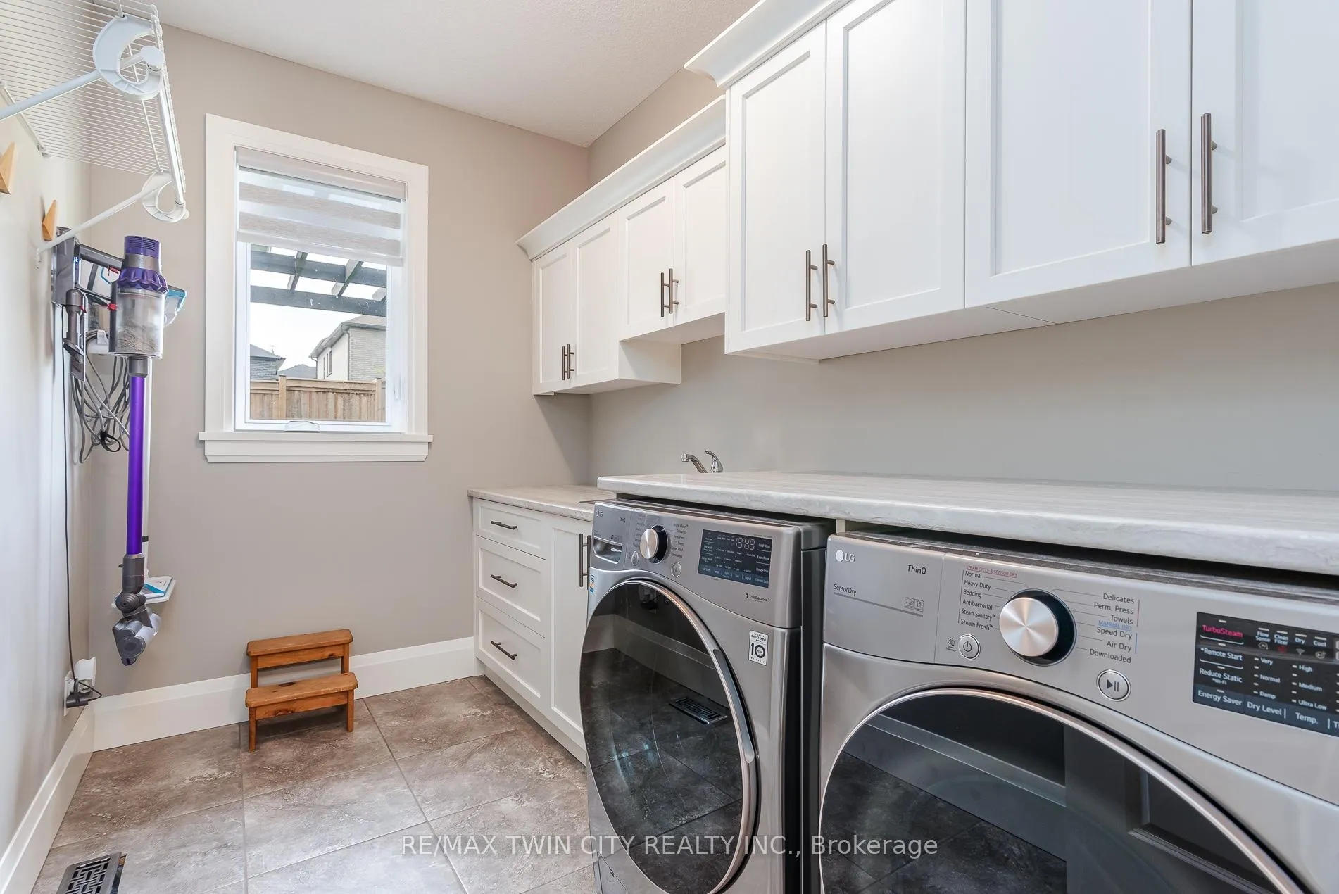 Photo 23 of 83 Gerber Drive, Perth East, Milverton — HOMEH