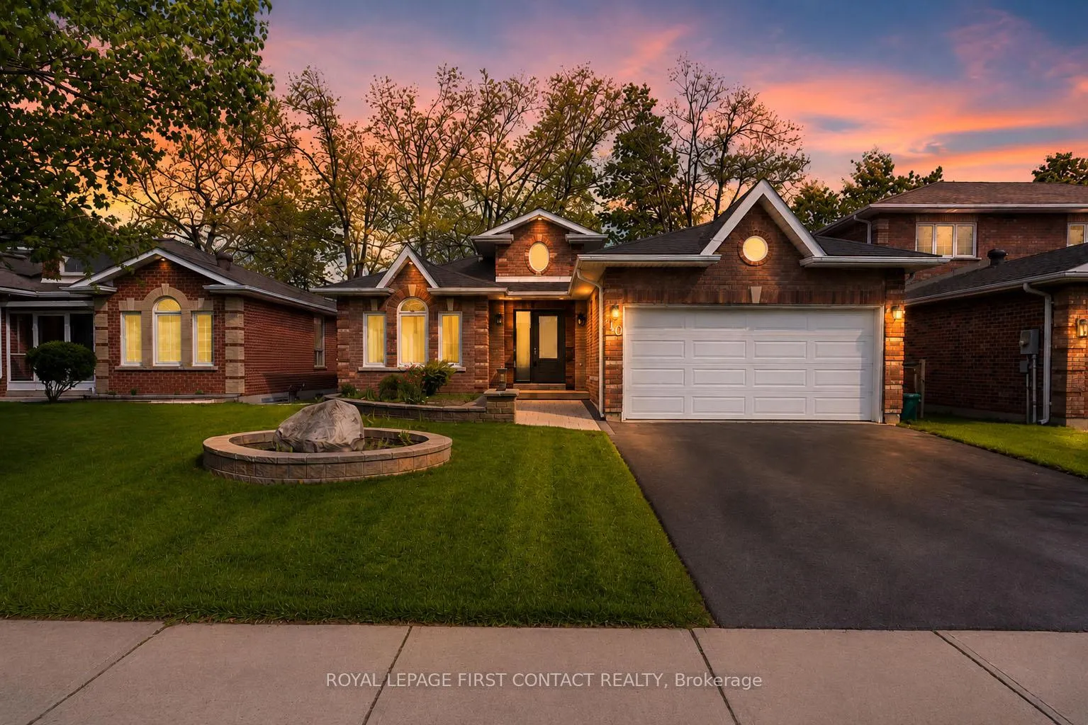 Front of 340 Livingstone Street W