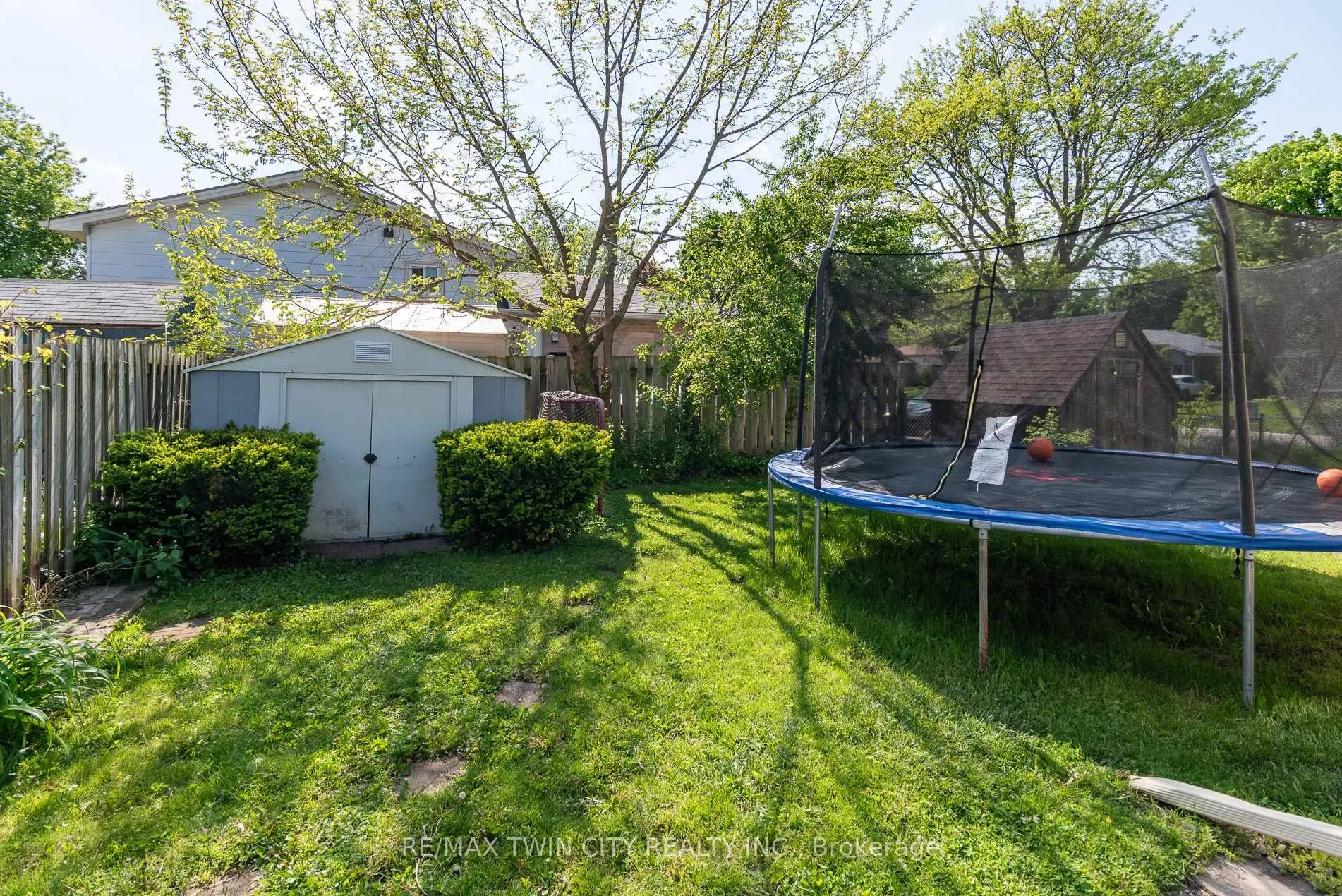 Photo 41 of 43 Inverness Street, Brantford — HOMEH