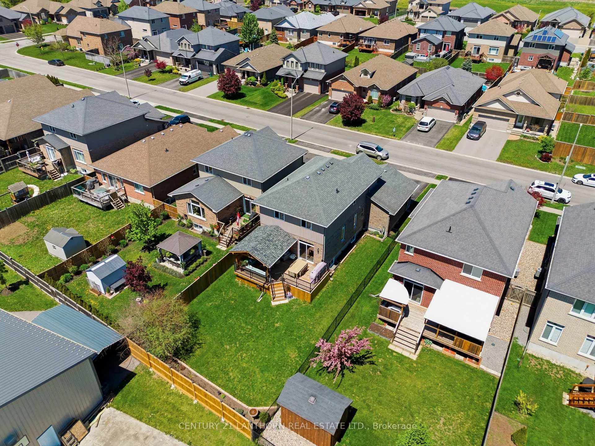 Photo 4 of 17 Cavendish Drive, Belleville, Thurlow Ward — HOMEH