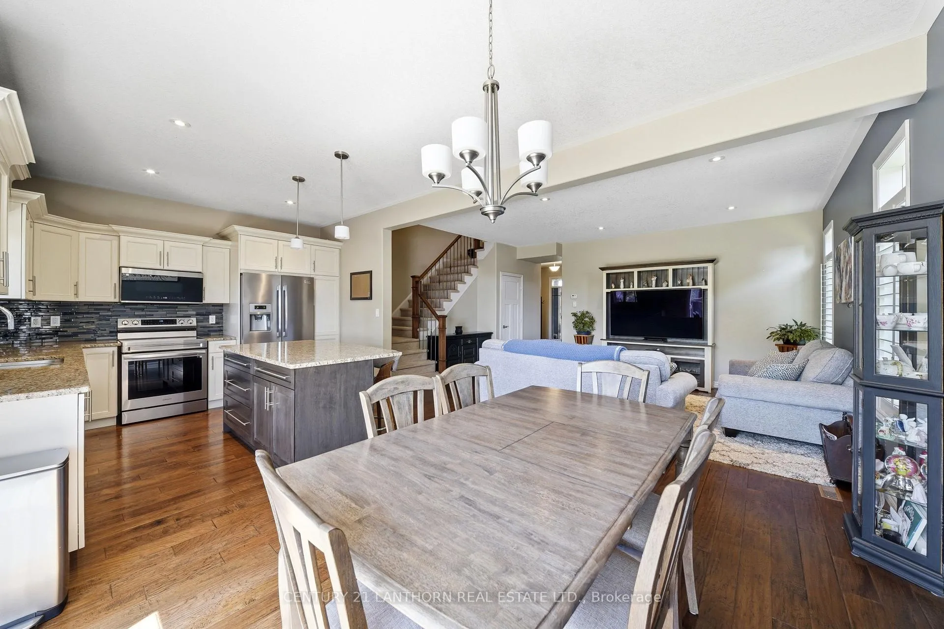Photo 17 of 17 Cavendish Drive, Belleville, Thurlow Ward — HOMEH