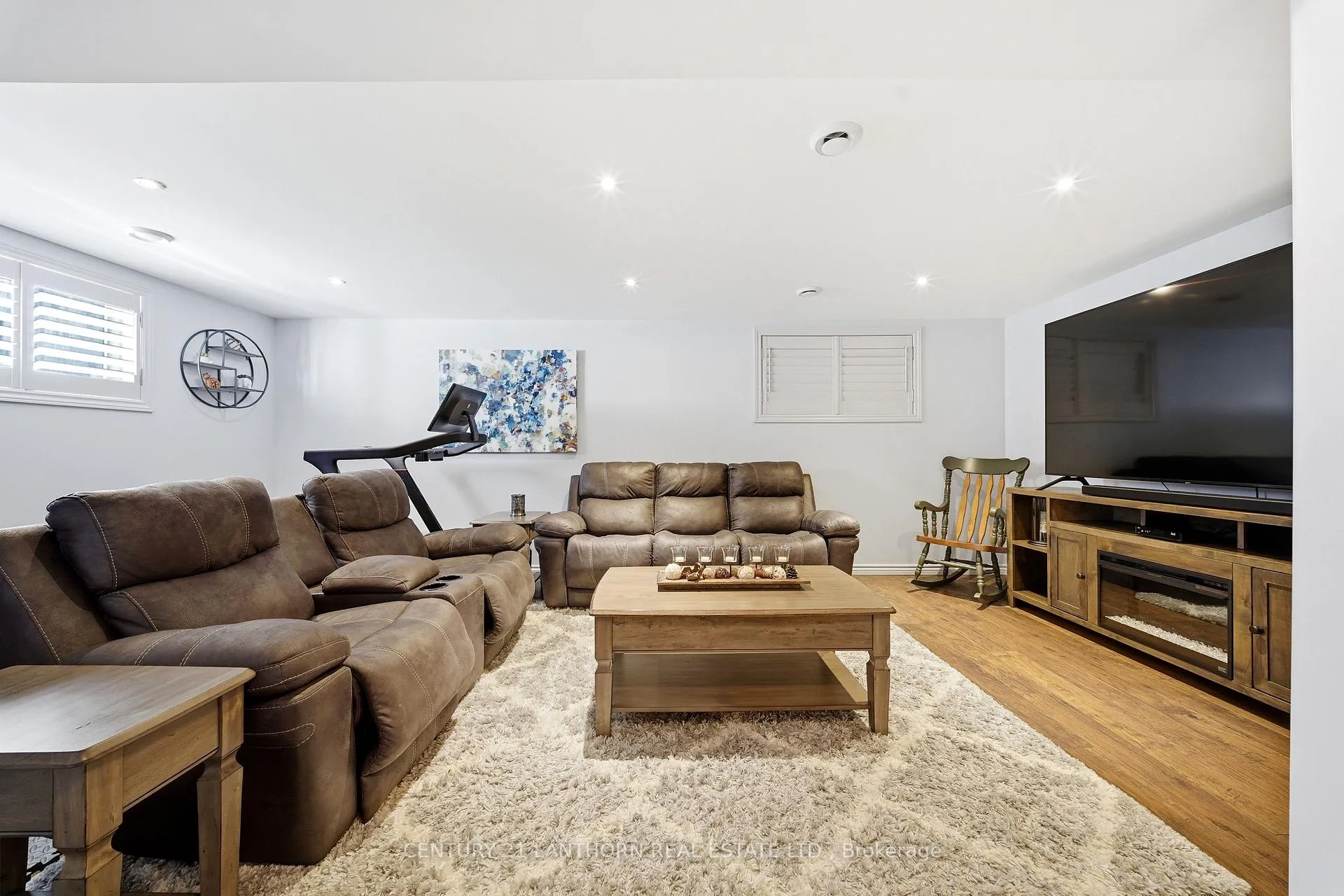 Photo 31 of 17 Cavendish Drive, Belleville, Thurlow Ward — HOMEH