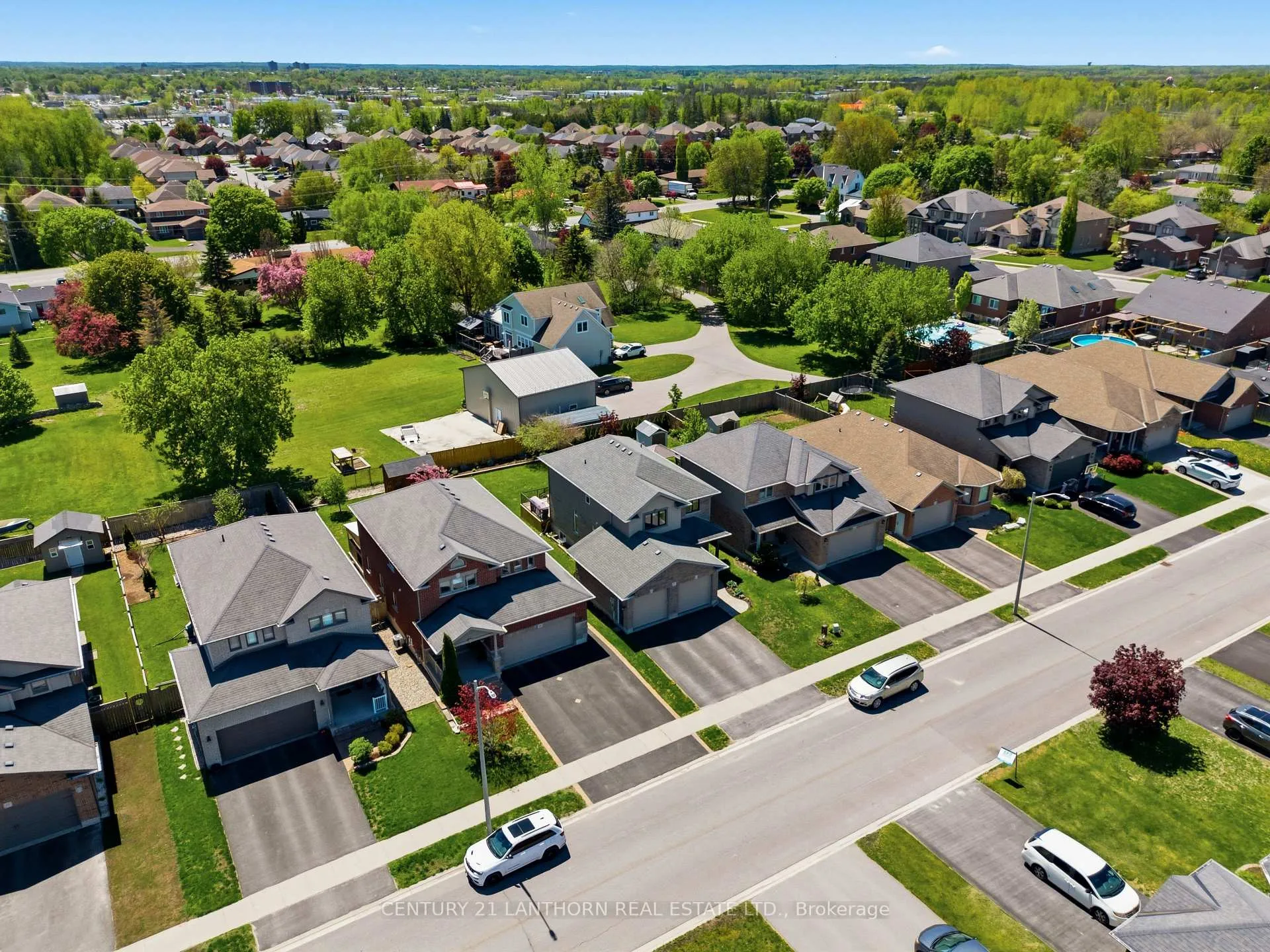 Photo 41 of 17 Cavendish Drive, Belleville, Thurlow Ward — HOMEH